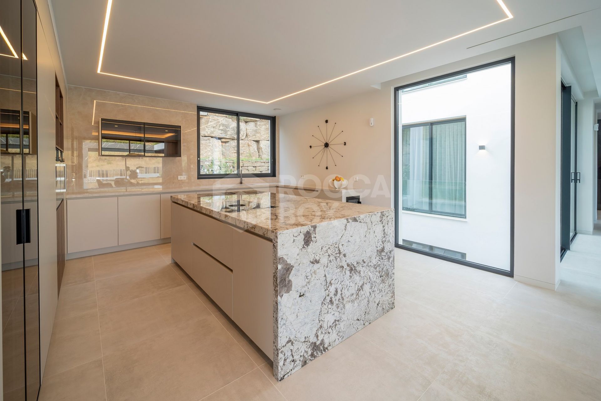 Contemporary Villa with Infinity Pool and Panoramic Views