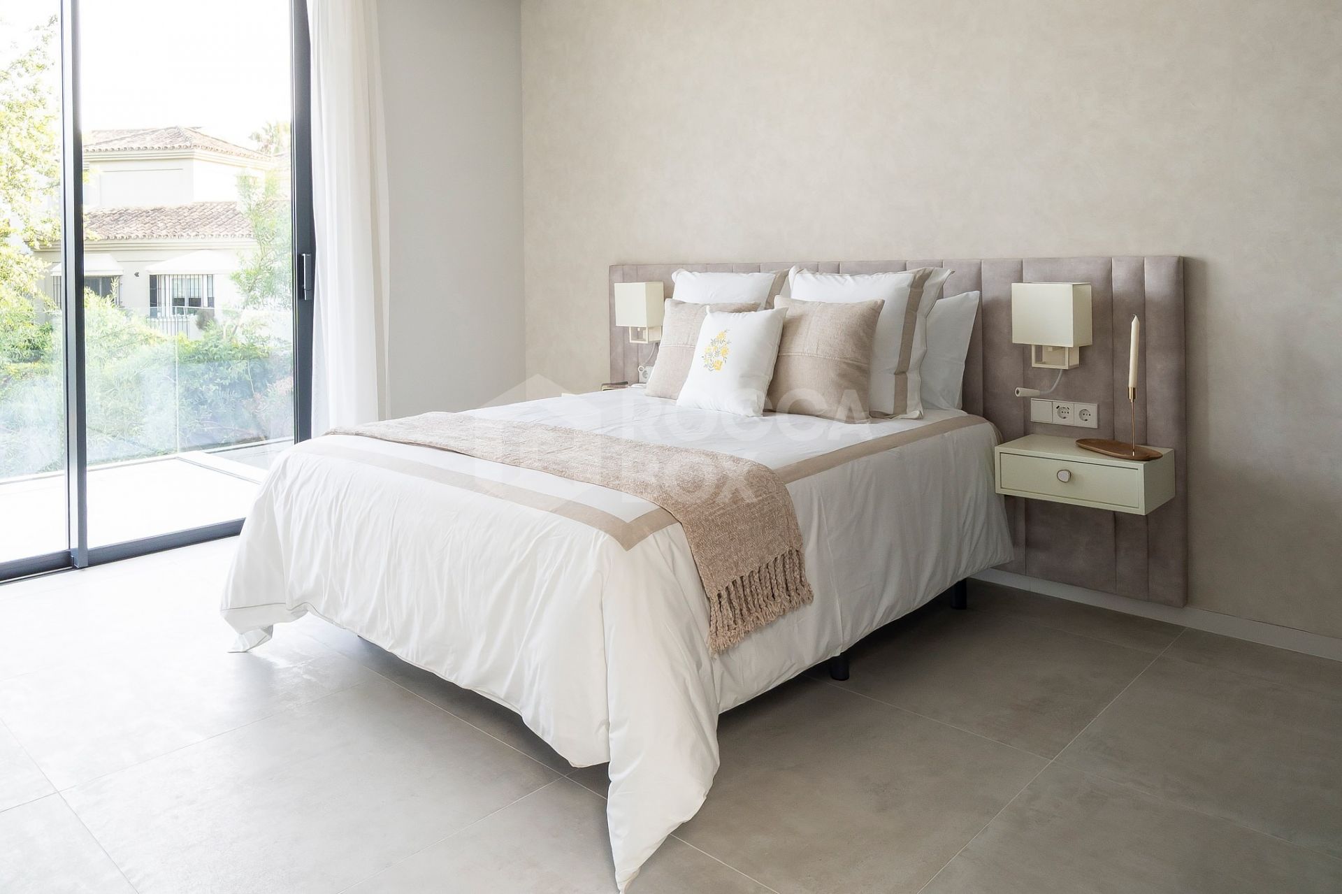 Contemporary Villa with Infinity Pool and Panoramic Views