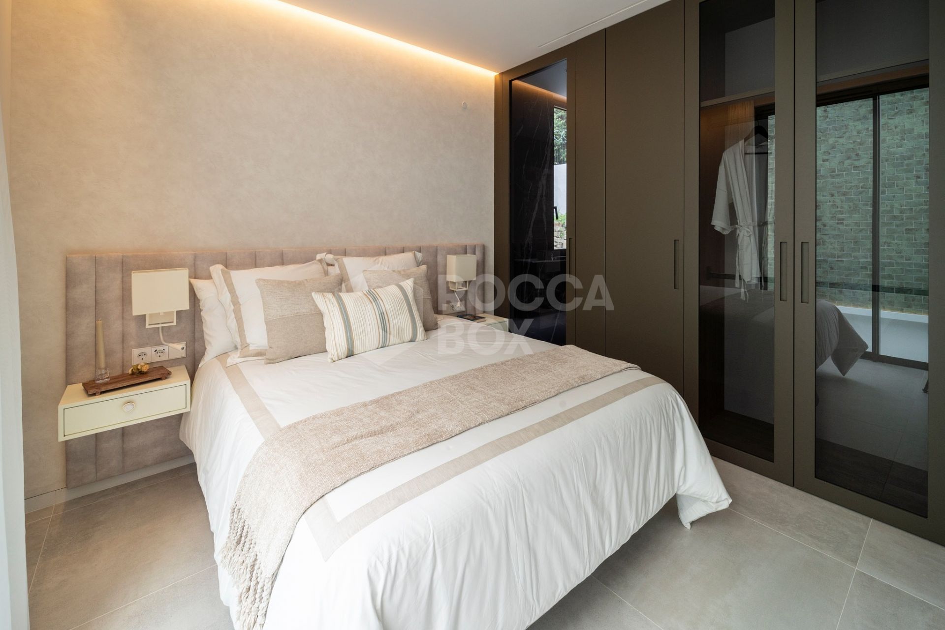 Contemporary Villa with Infinity Pool and Panoramic Views