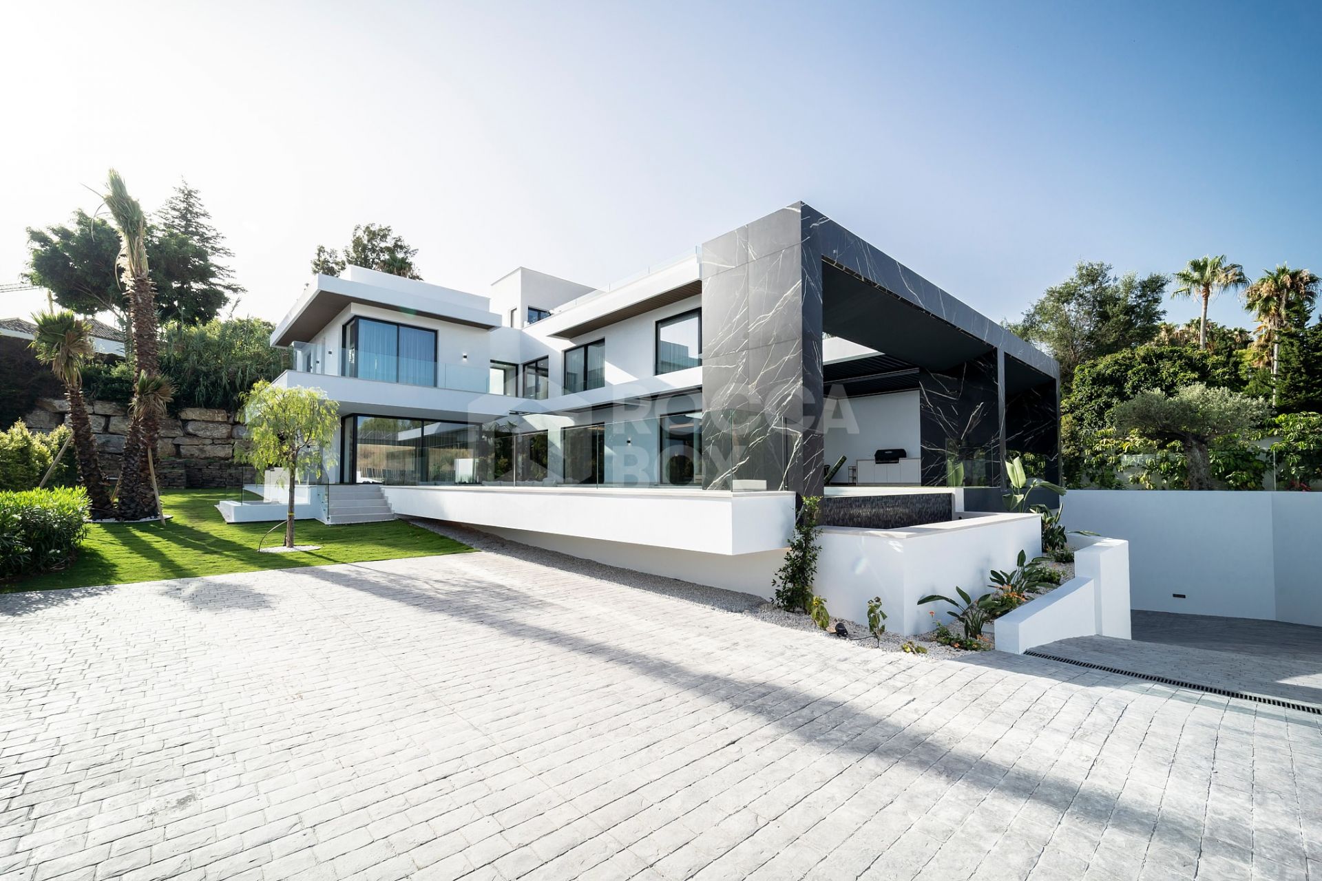 Contemporary Villa with Infinity Pool and Panoramic Views