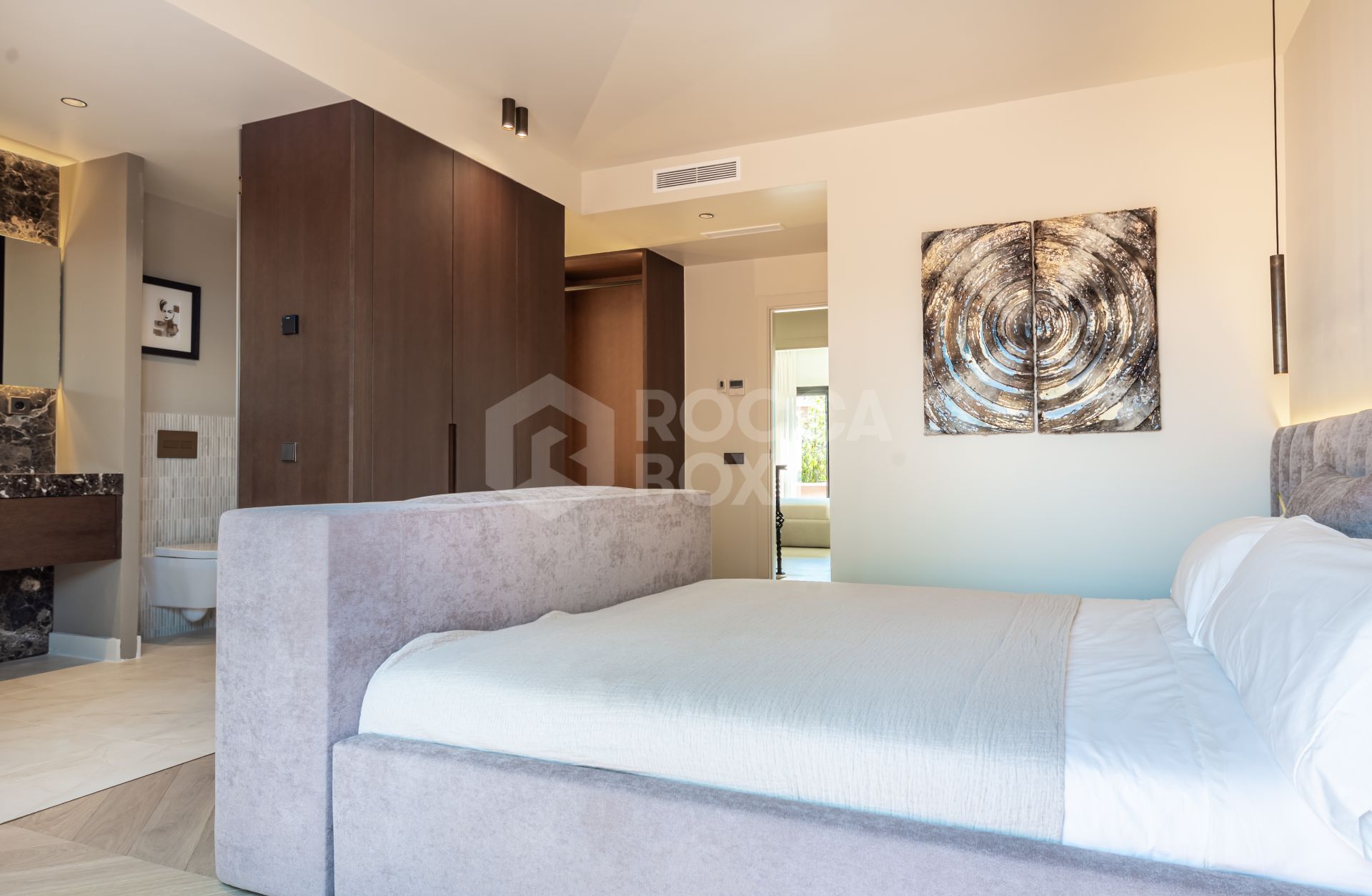 Altos de Puente Romano – Elegant Villa on Marbella’s Golden Mile