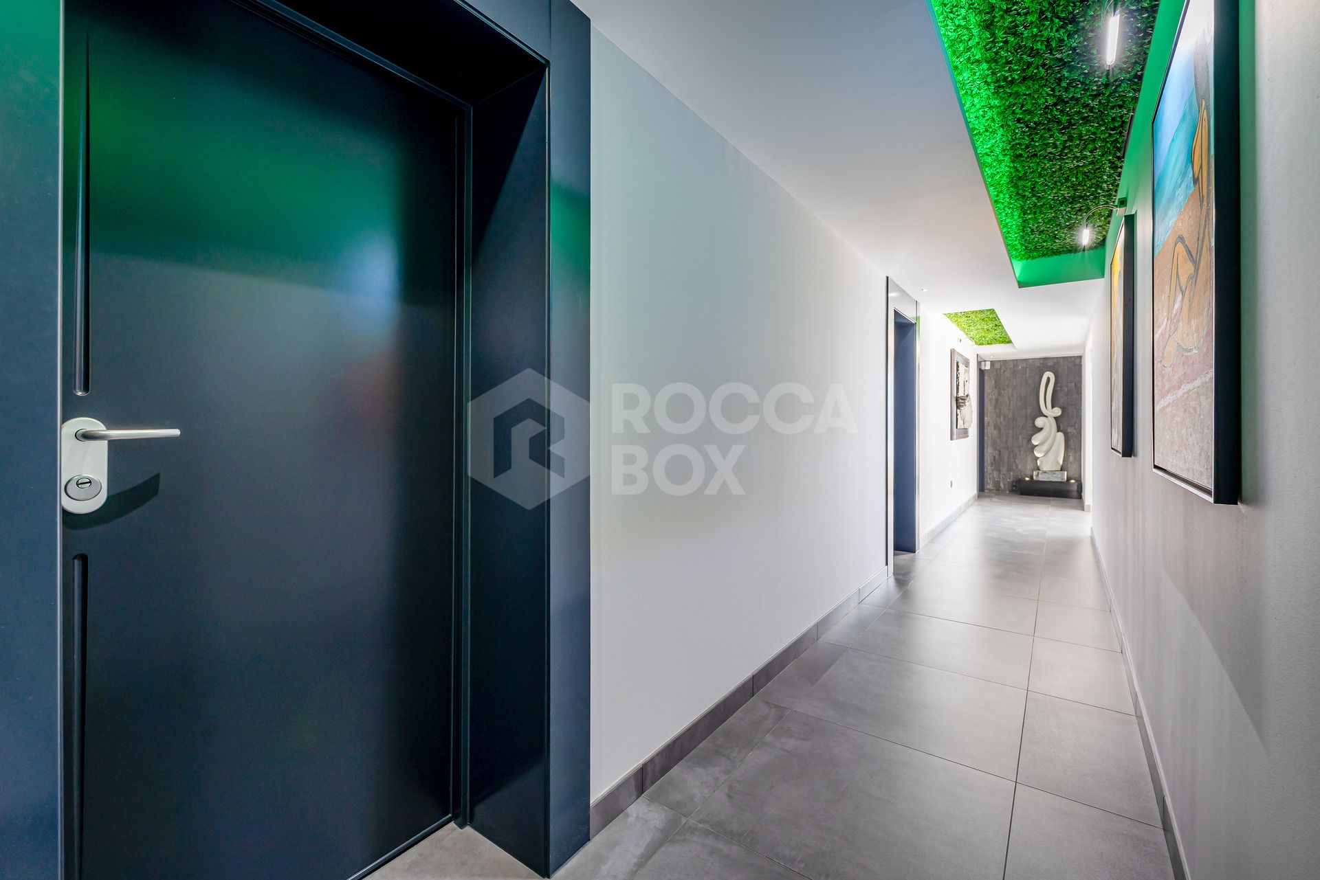 Seaside Contemporary Masterpiece – Modern Villa on the Shores of Mijas Costa