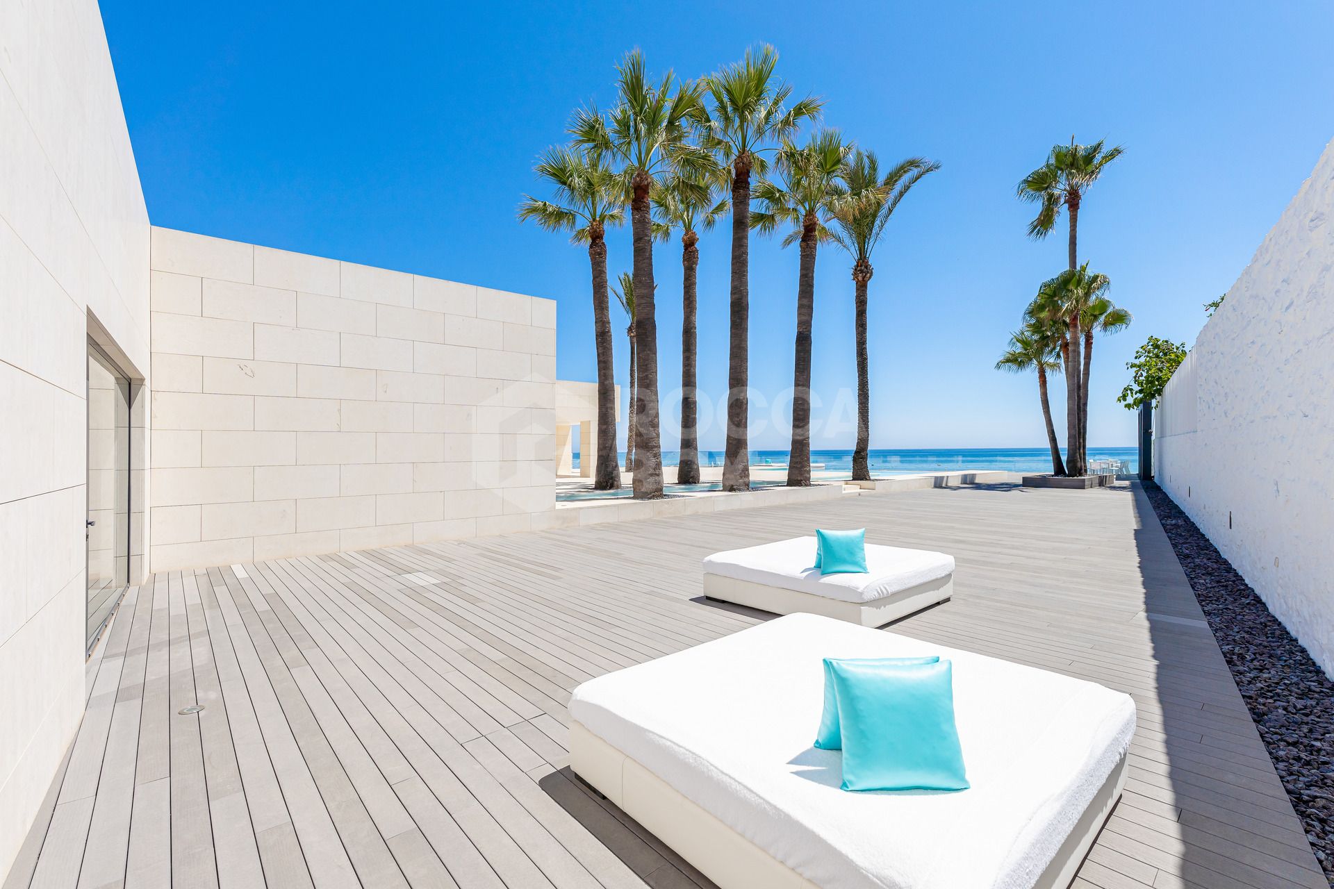 Seaside Contemporary Masterpiece – Modern Villa on the Shores of Mijas Costa