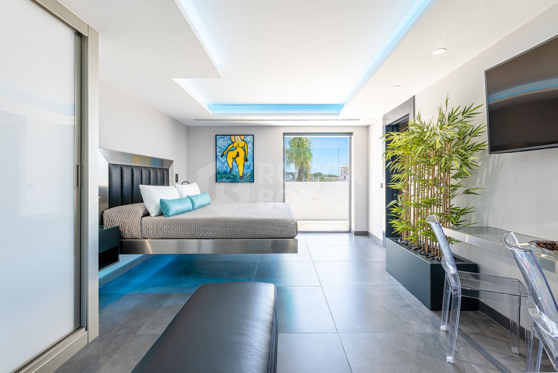 Seaside Contemporary Masterpiece – Modern Villa on the Shores of Mijas Costa