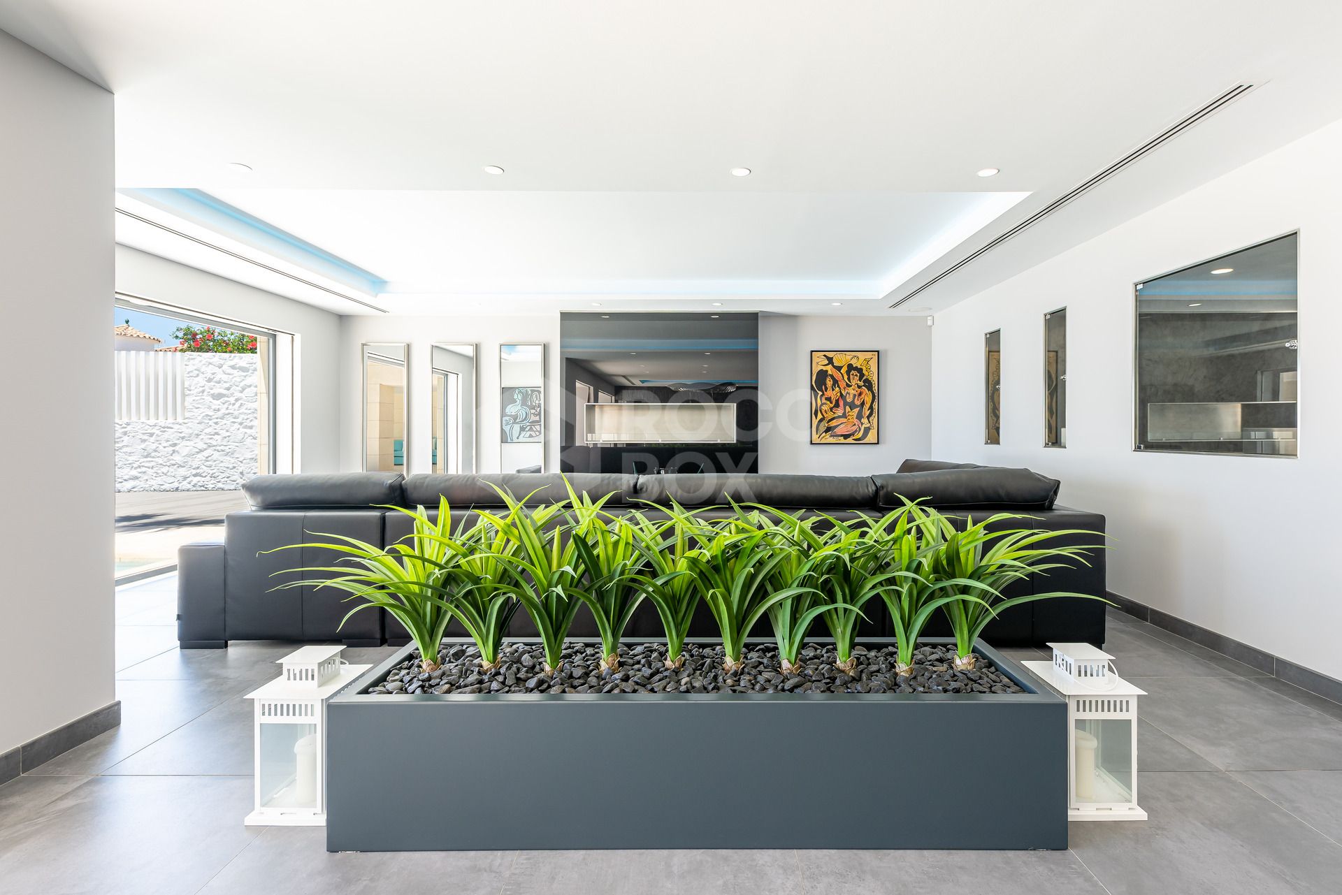 Seaside Contemporary Masterpiece – Modern Villa on the Shores of Mijas Costa