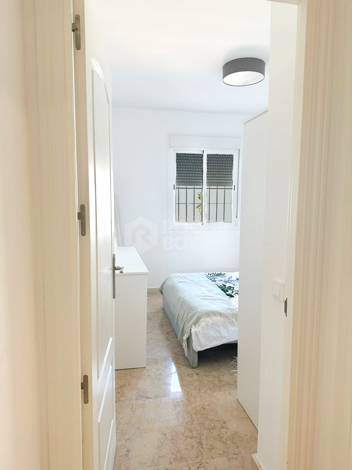 Exclusive Ground Floor Apartment in Small Oasis