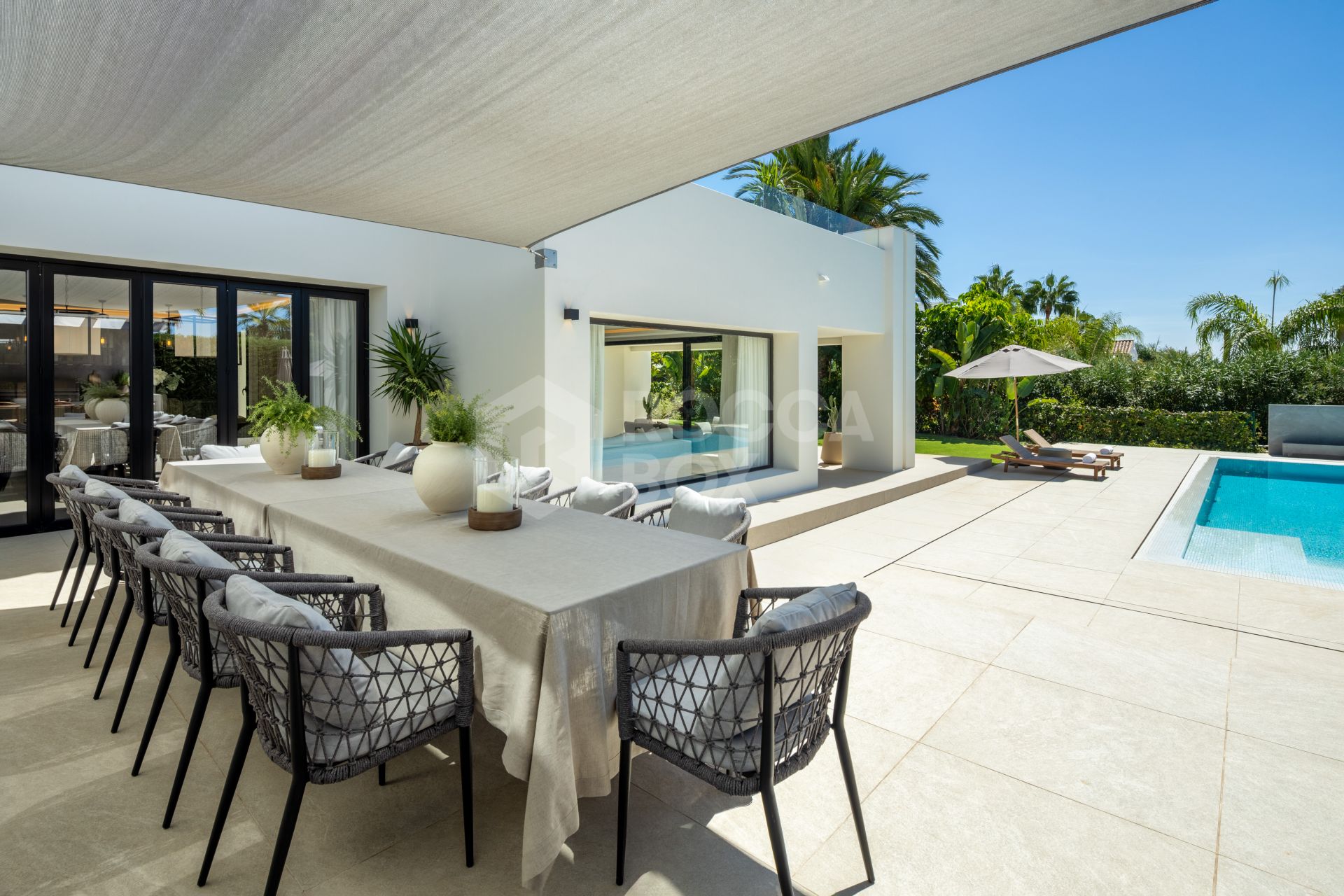 Modern Elegance in the Golf Valley