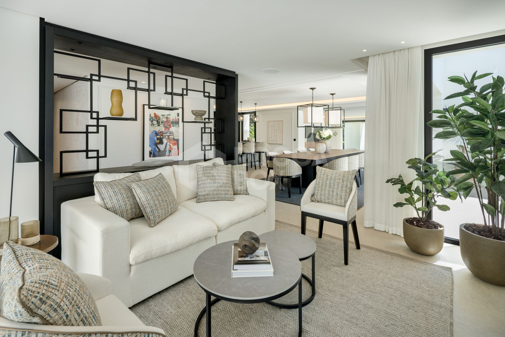 Modern Elegance in the Golf Valley