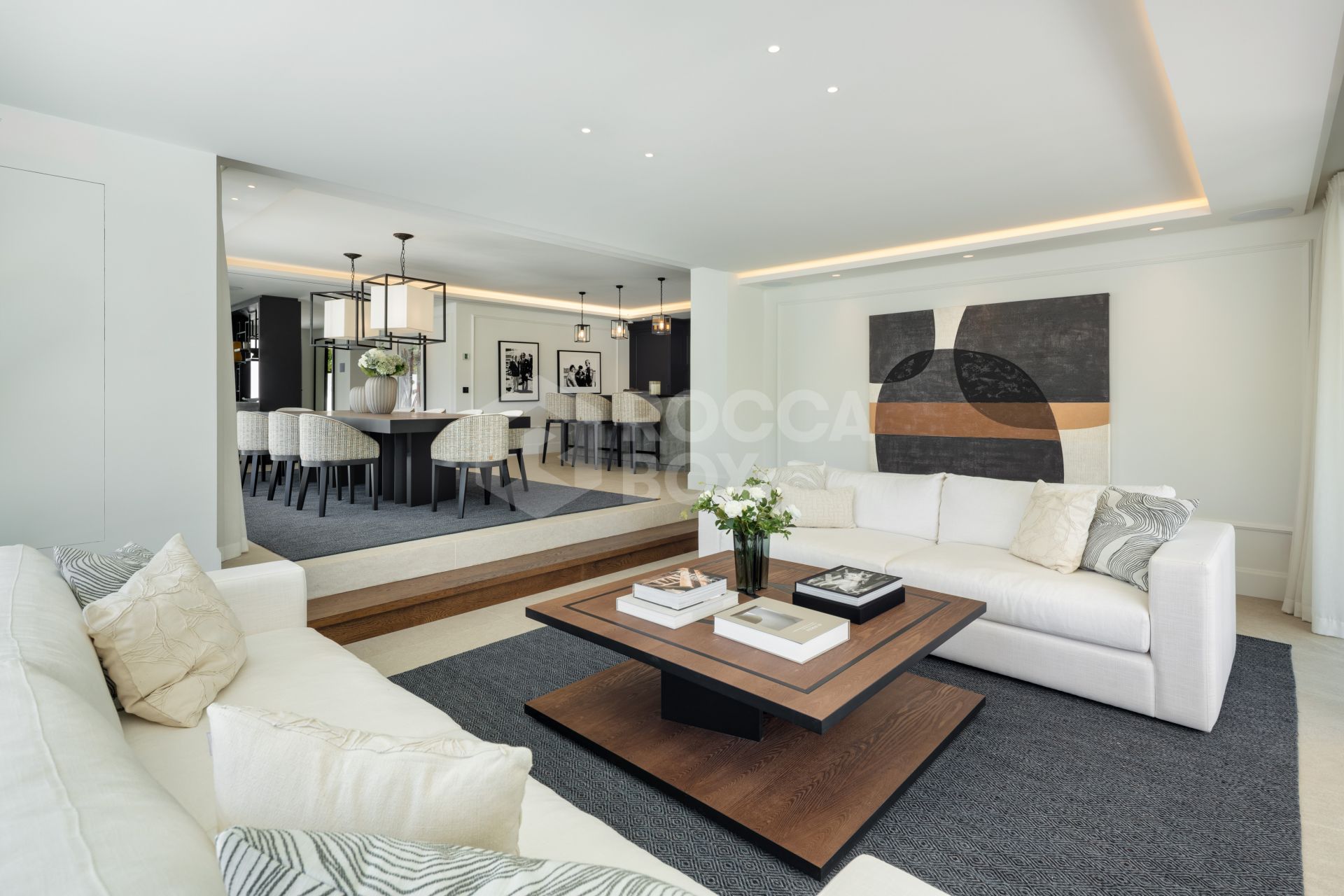 Modern Elegance in the Golf Valley