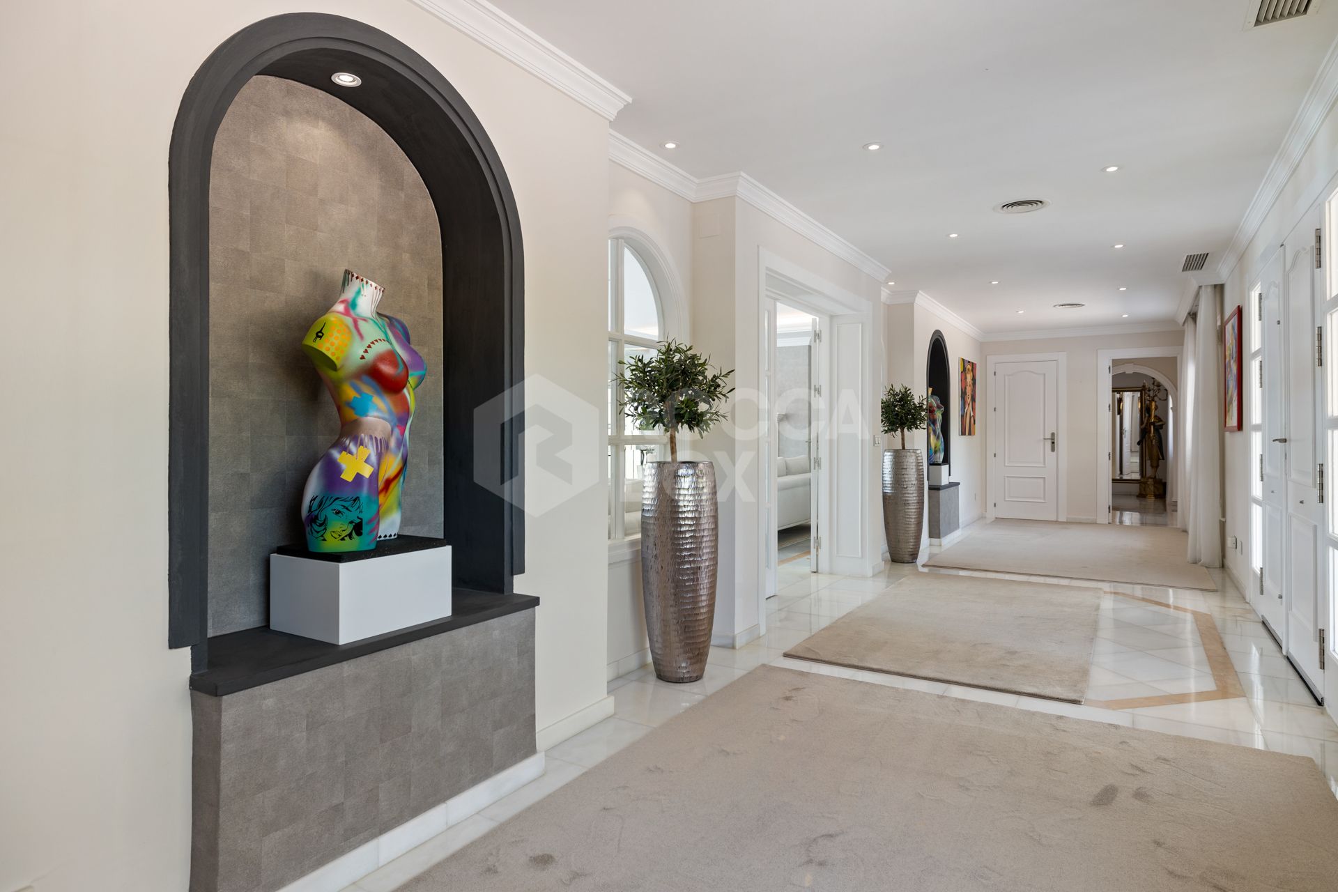 Refined Andalusian Villa with Contemporary Elegance in La Cerquilla, Nueva Andalucía