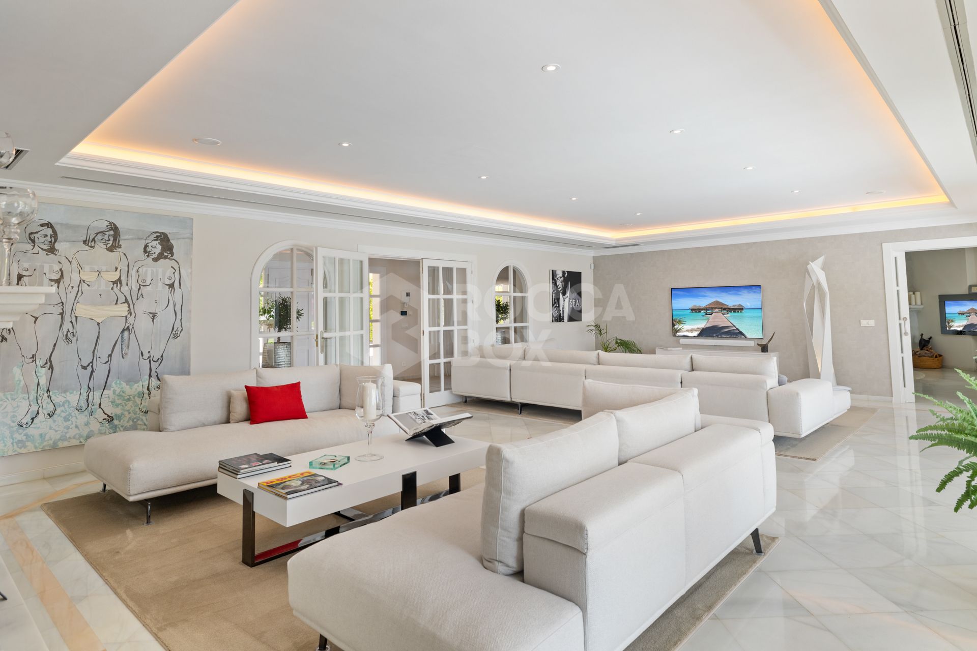 Refined Andalusian Villa with Contemporary Elegance in La Cerquilla, Nueva Andalucía