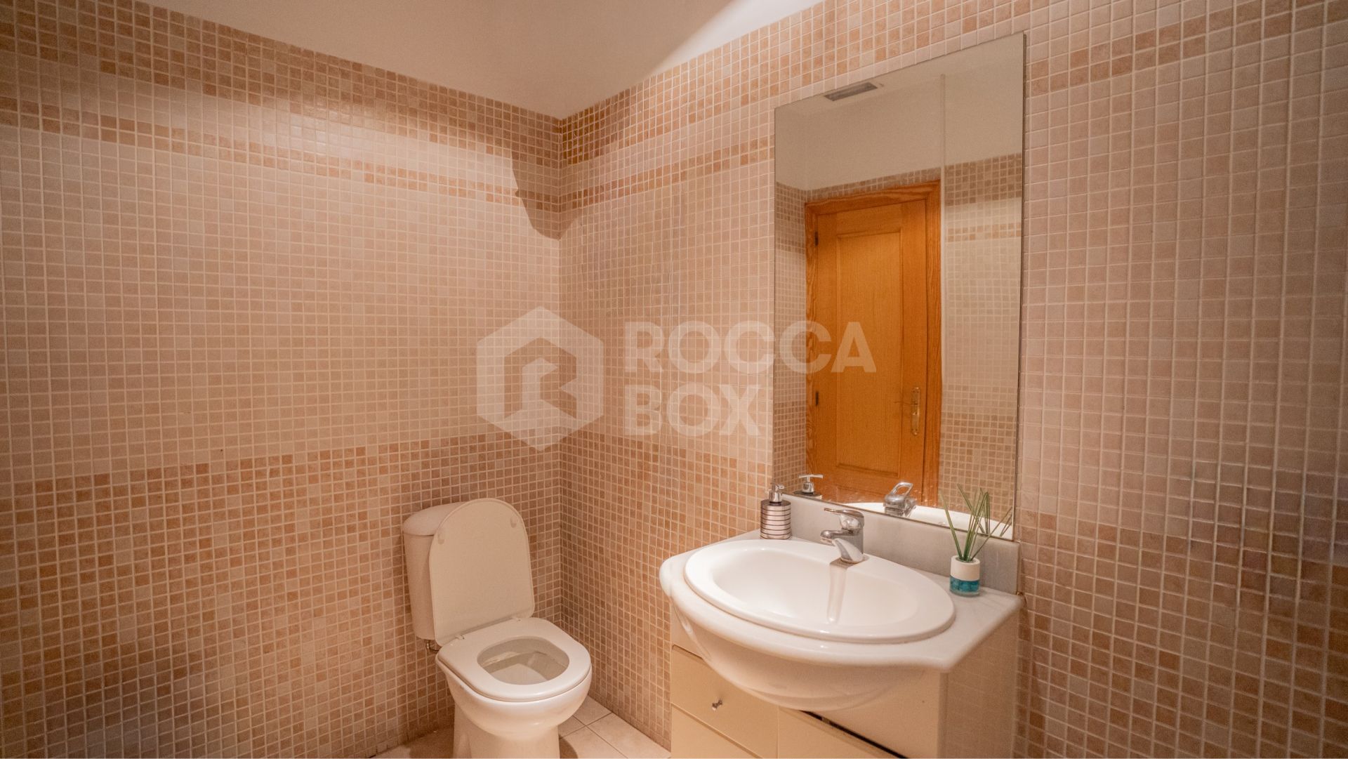 Prime Restaurant Opportunity for Sale in Aloha, Nueva Andalucía – Marbella