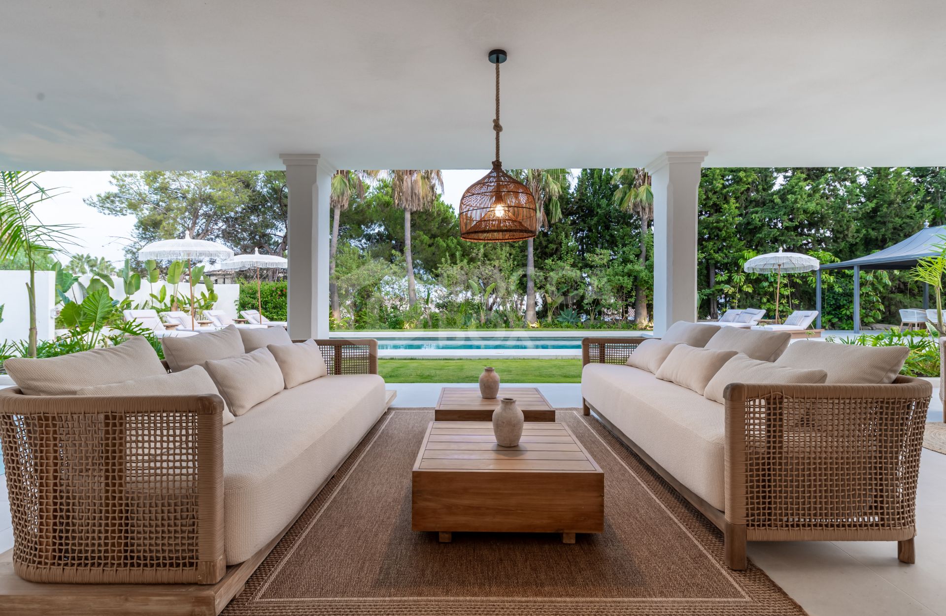 Andalusian-Inspired Villa with Contemporary Elegance