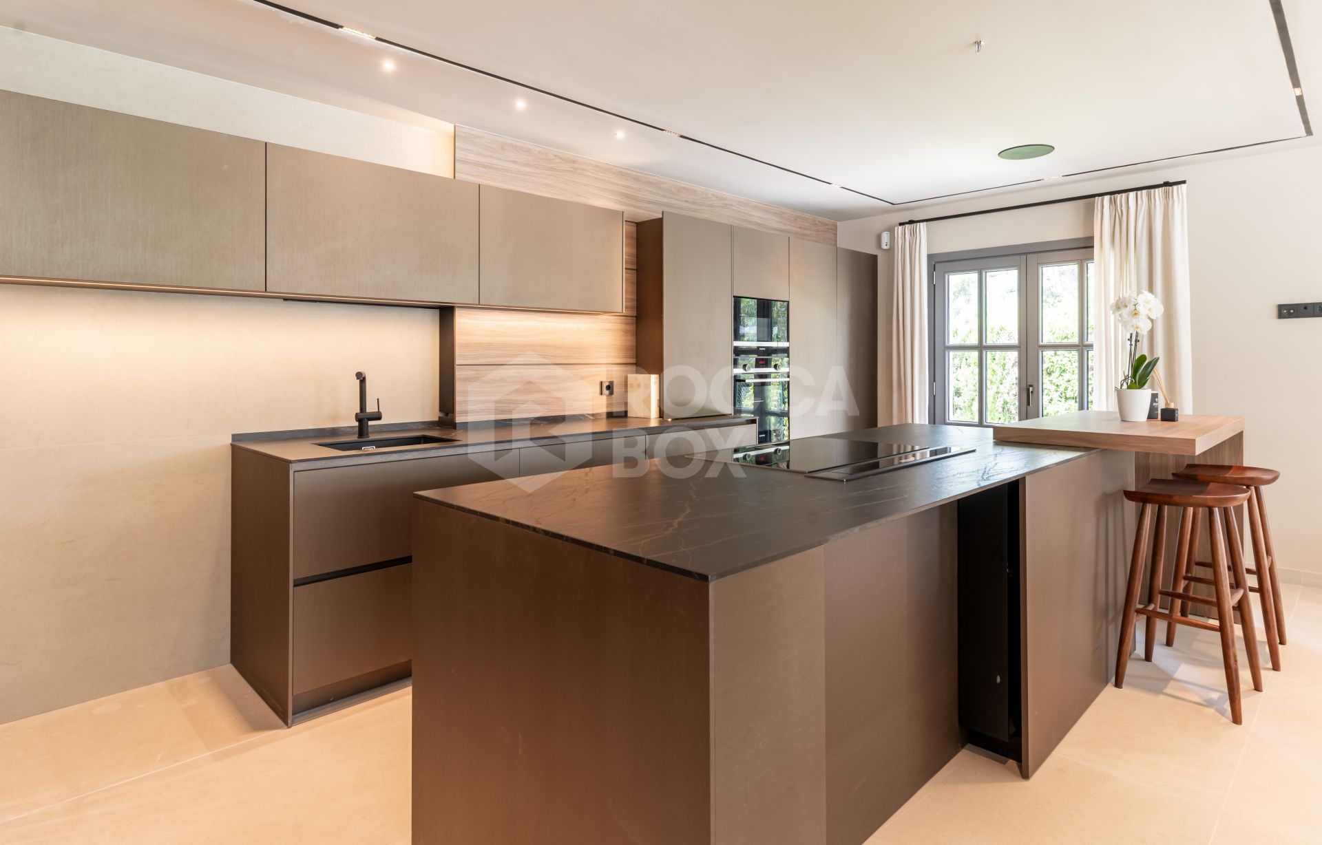 Andalusian-Inspired Villa with Contemporary Elegance