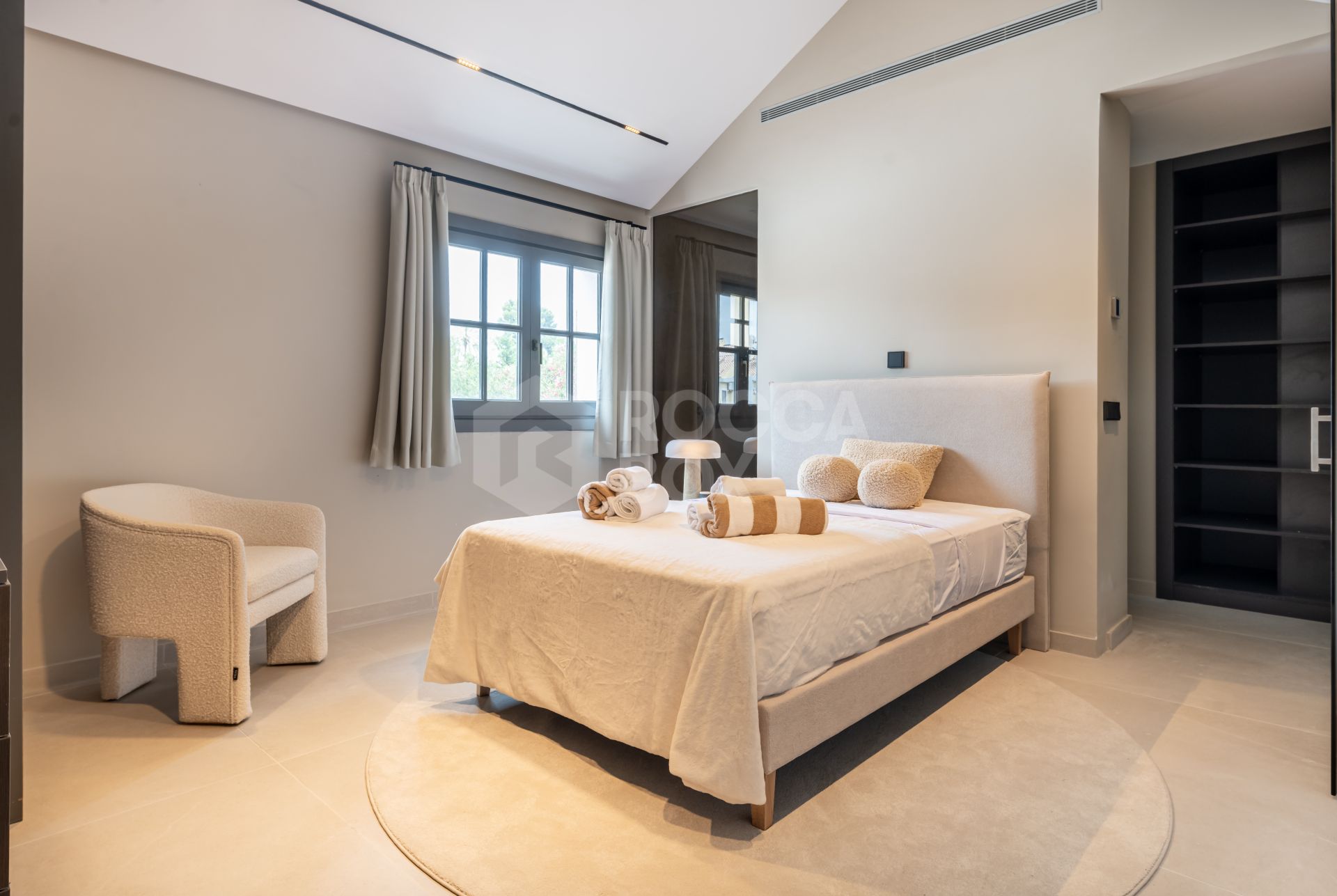 Andalusian-Inspired Villa with Contemporary Elegance