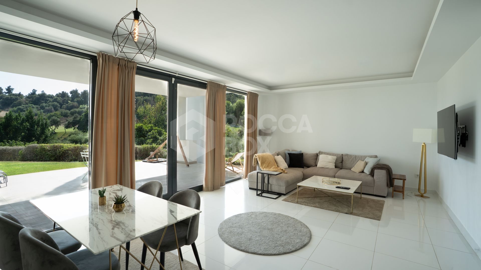 Exclusive 3 Bedroom Ground Floor Apartment with Private Garden