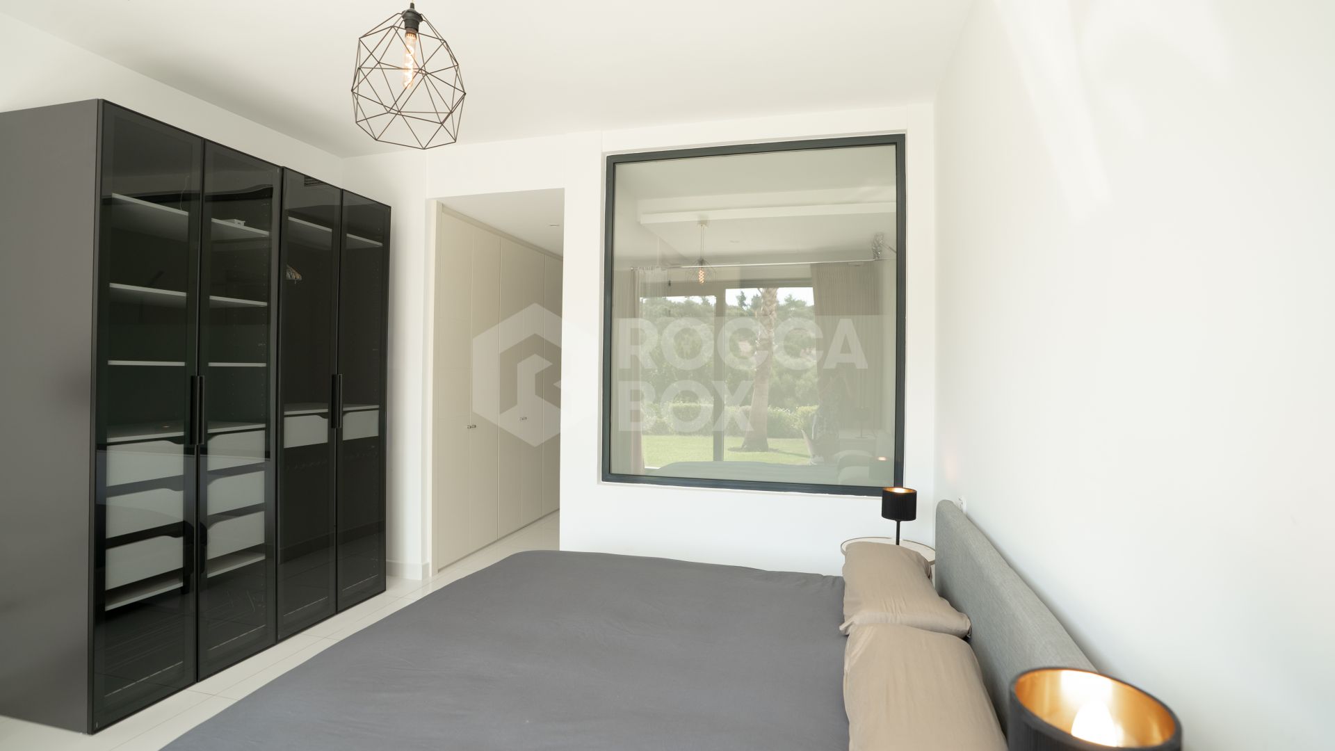 Exclusive 3 Bedroom Ground Floor Apartment with Private Garden