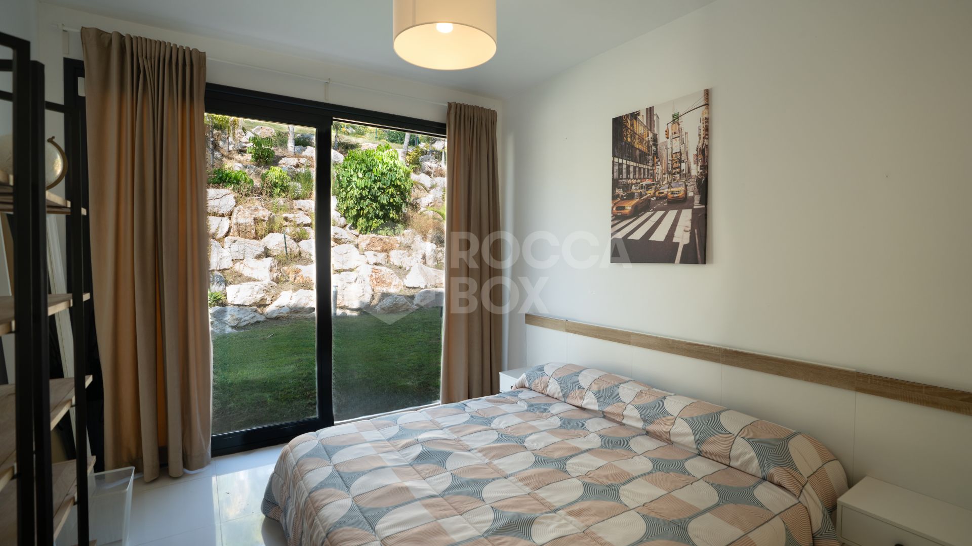 Exclusive 3 Bedroom Ground Floor Apartment with Private Garden