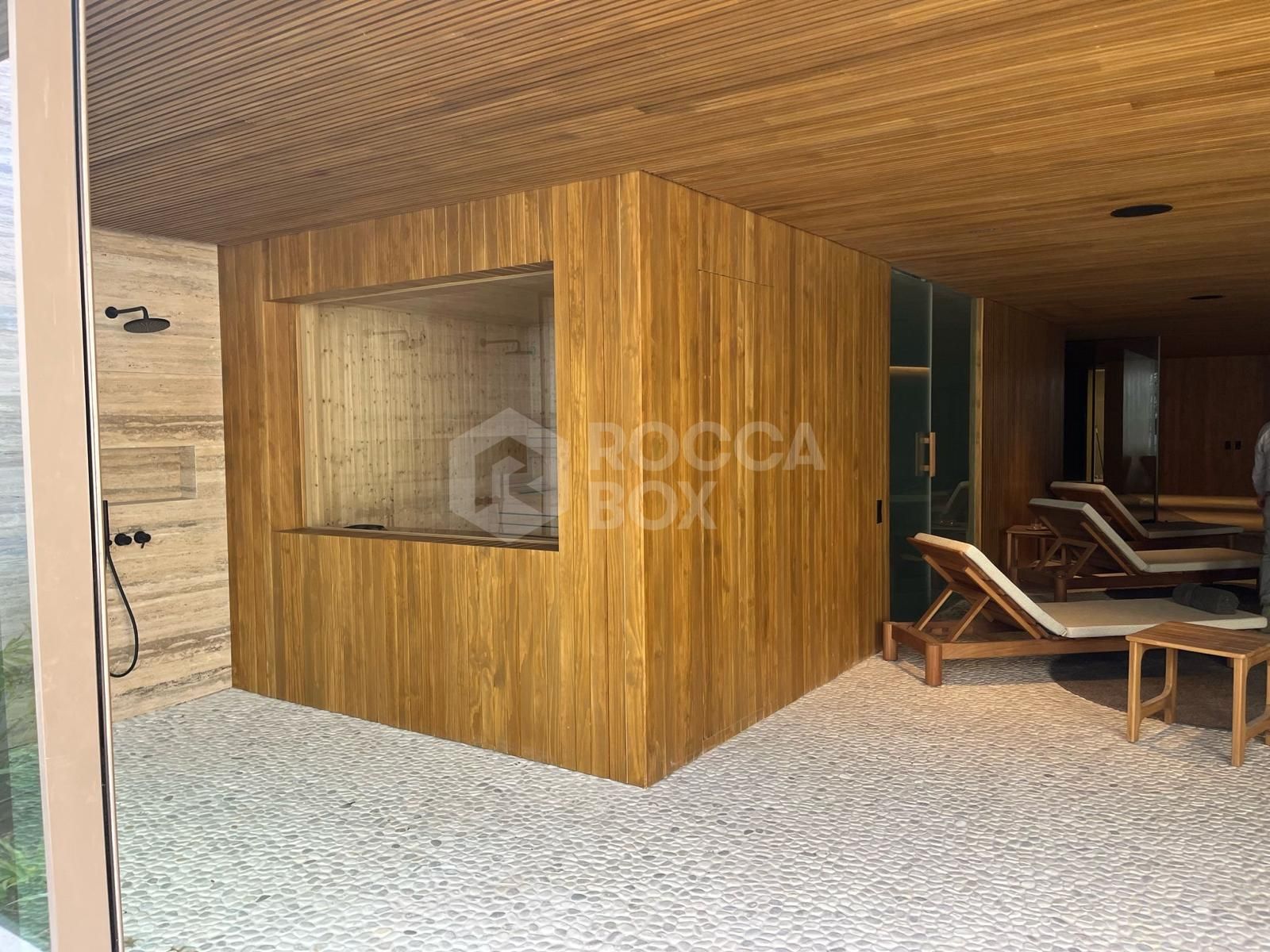 Stunning Contemporary Villa with Panoramic Sea Views in Valle Romano