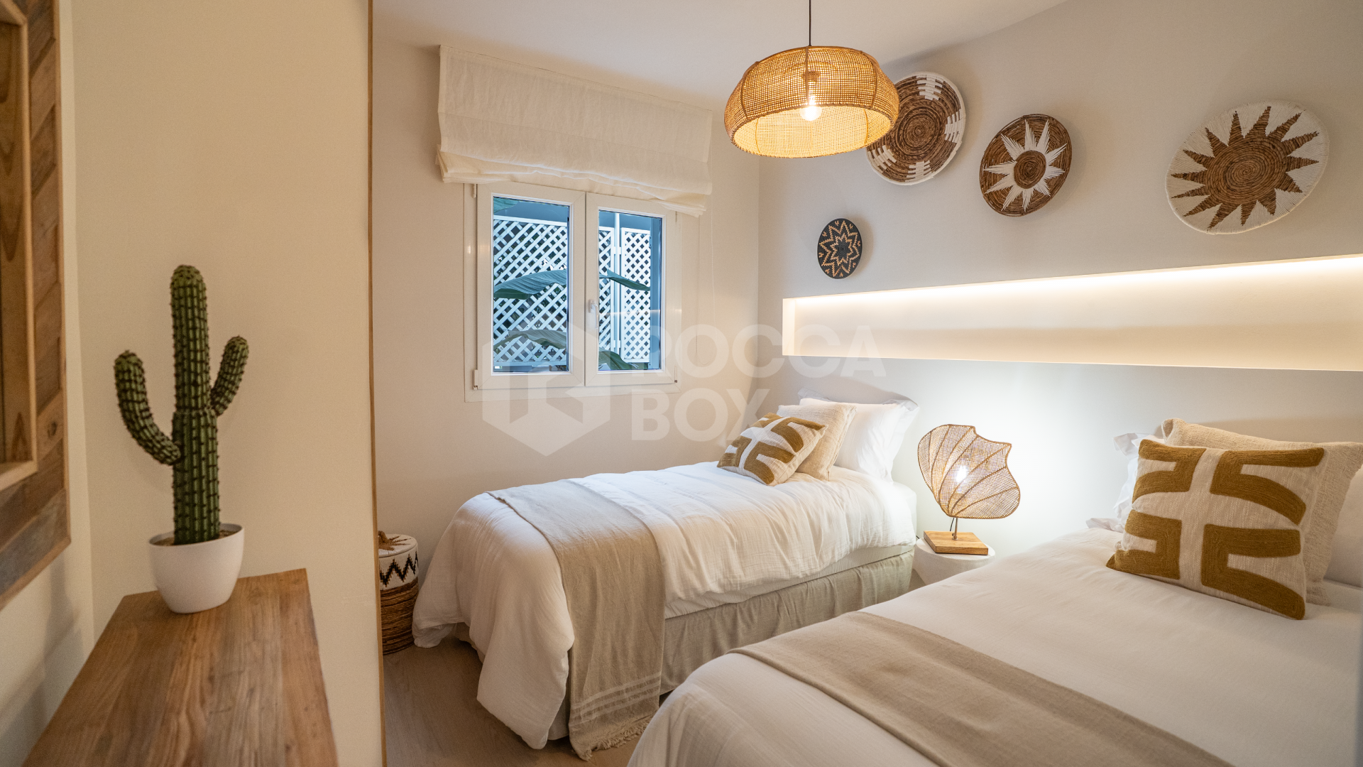 Luxury beachfront apartment, Puerto Banus