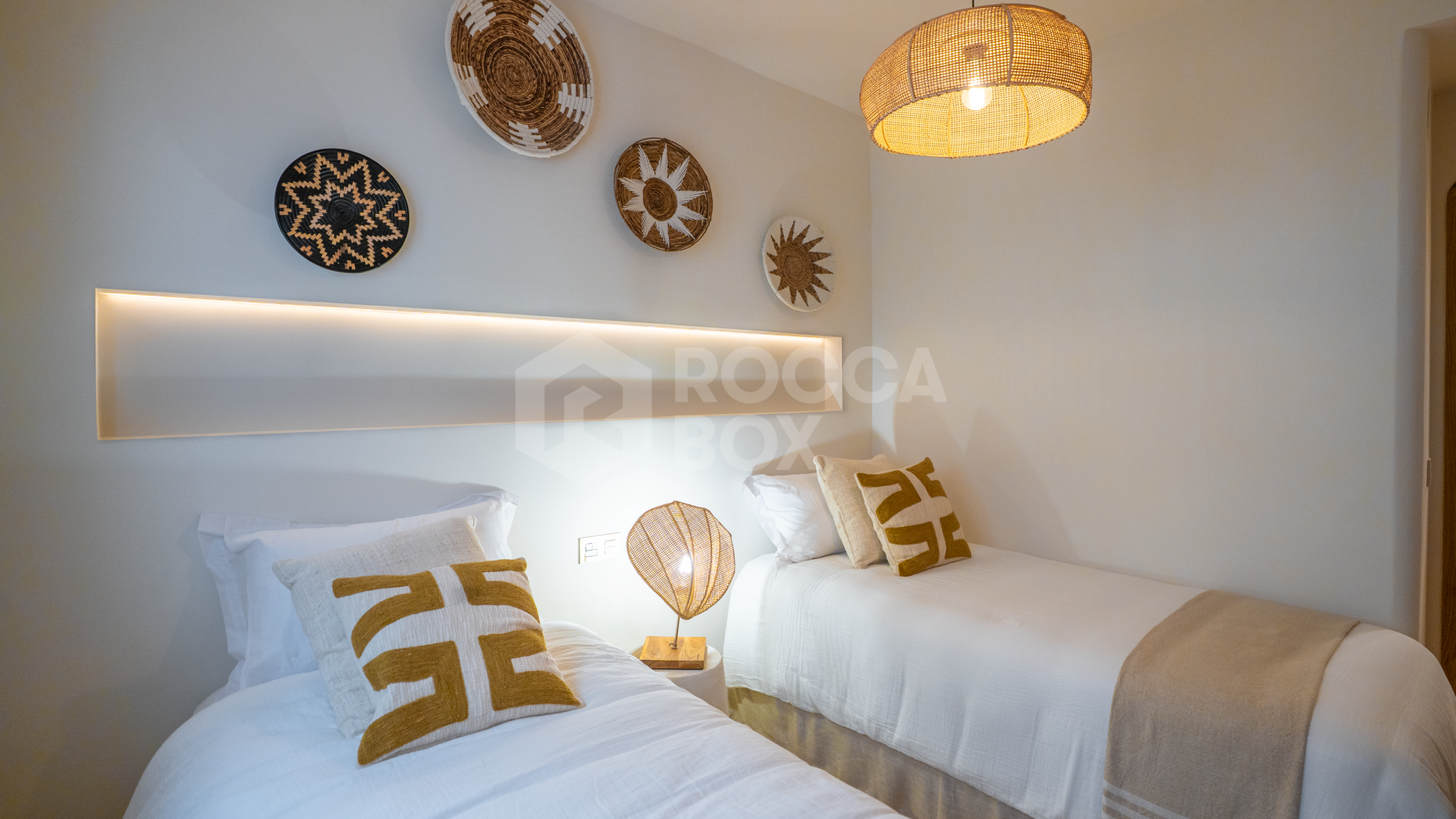 Luxury beachfront apartment, Puerto Banus