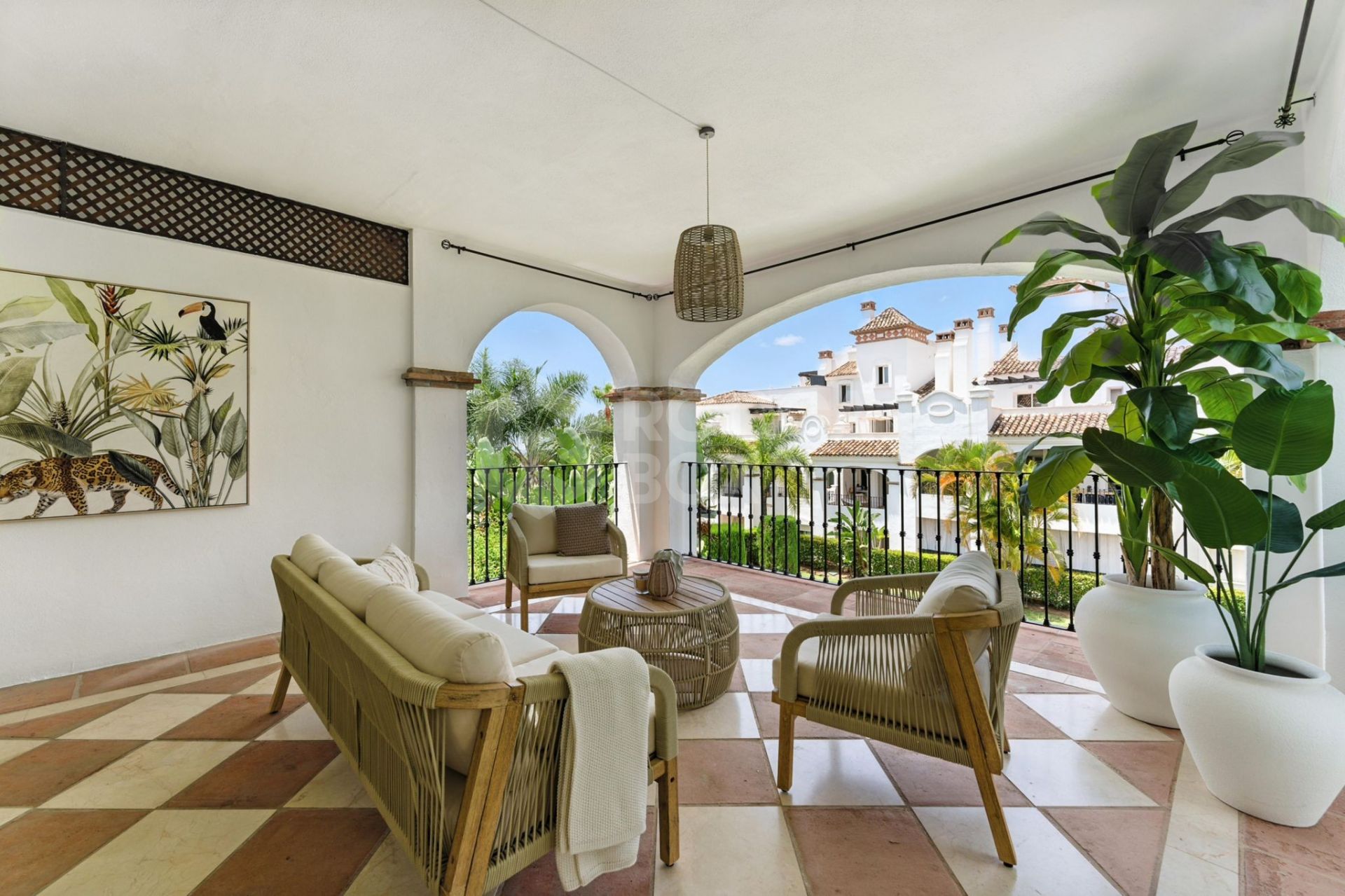 4 Bedroom Apartment in the prestigious Golden Mile