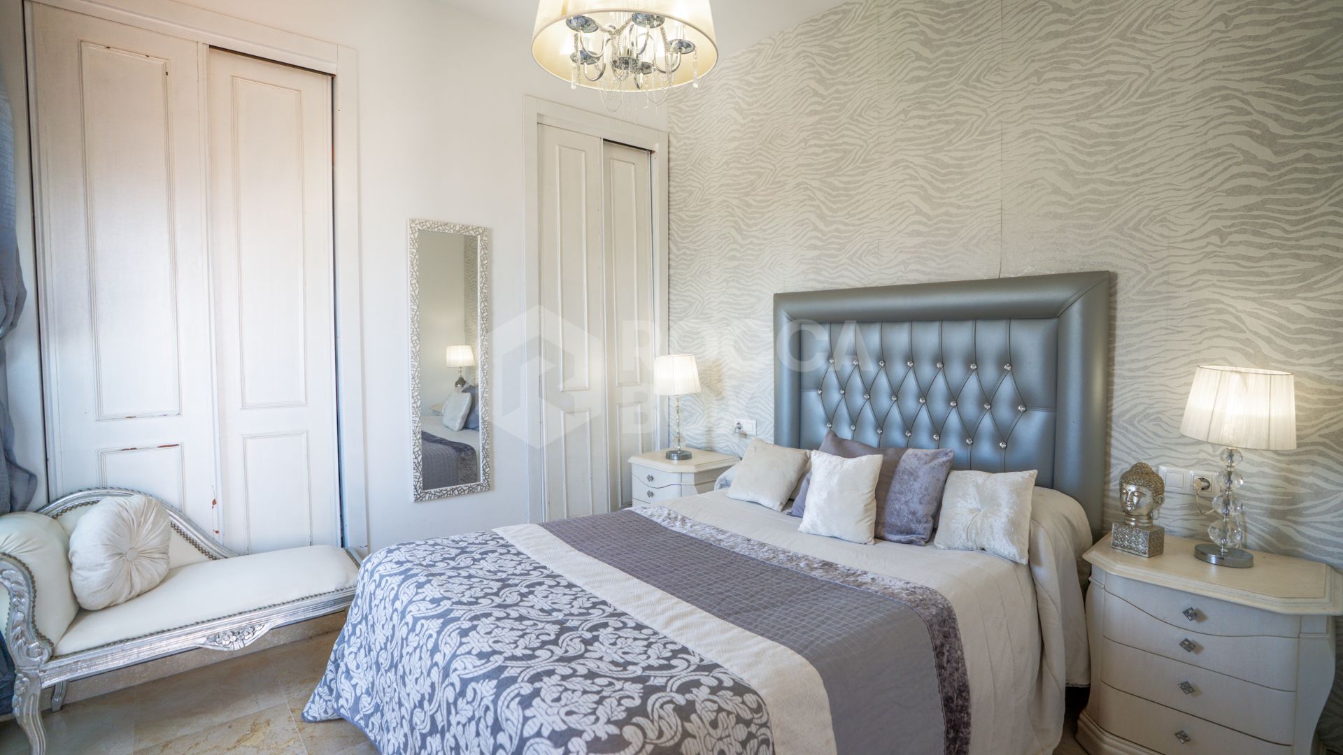 Charming Duplex Penthouse in Estepona Centre, Private Community with Mountain Views