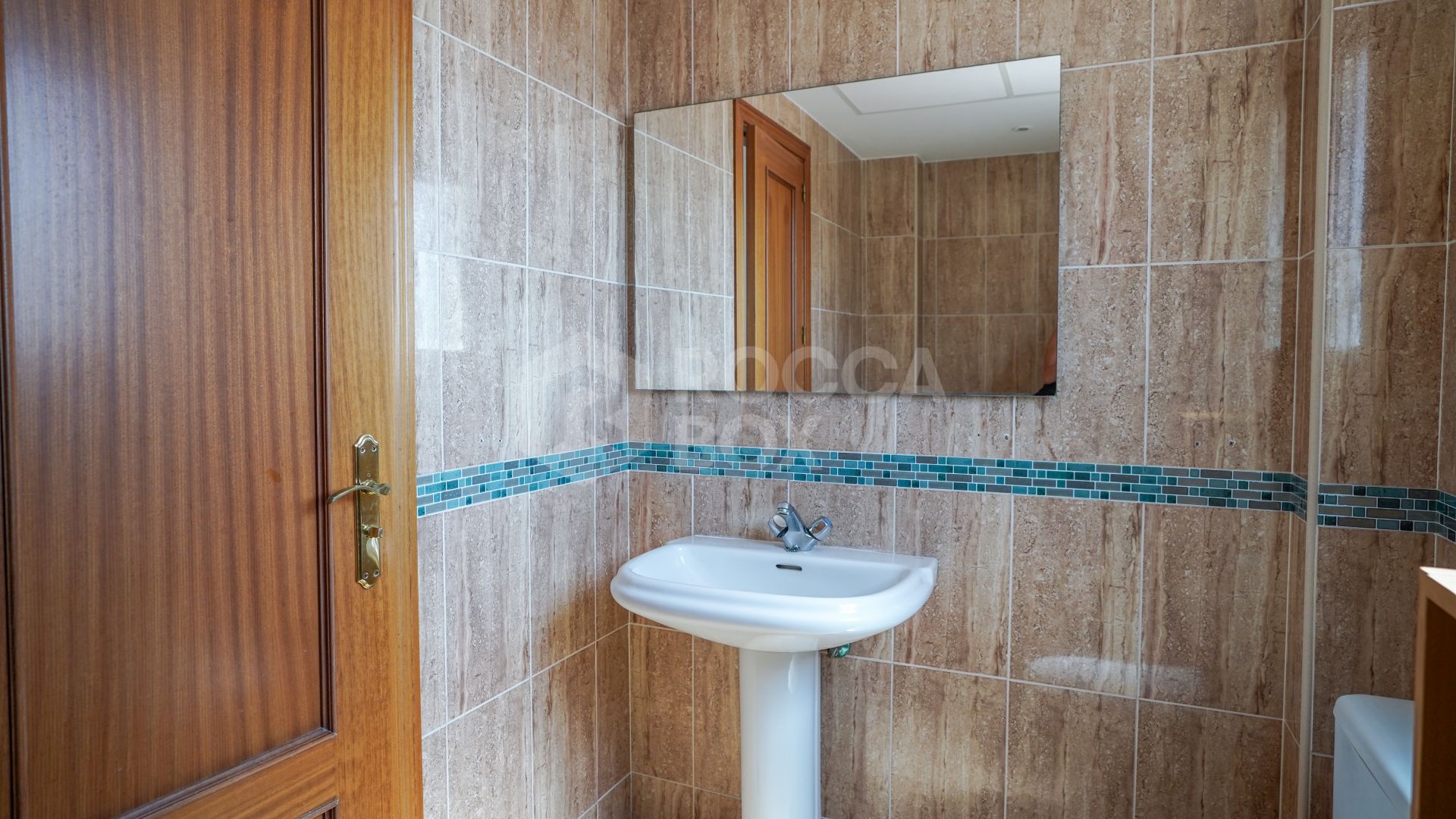 Charming Duplex Penthouse in Estepona Centre, Private Community with Mountain Views