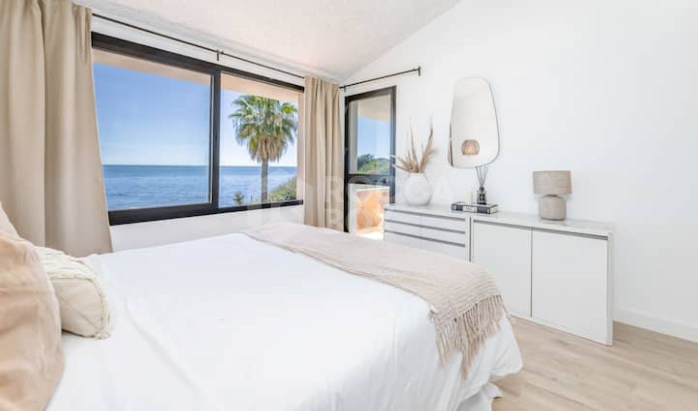 Beachfront Villa in Estepona