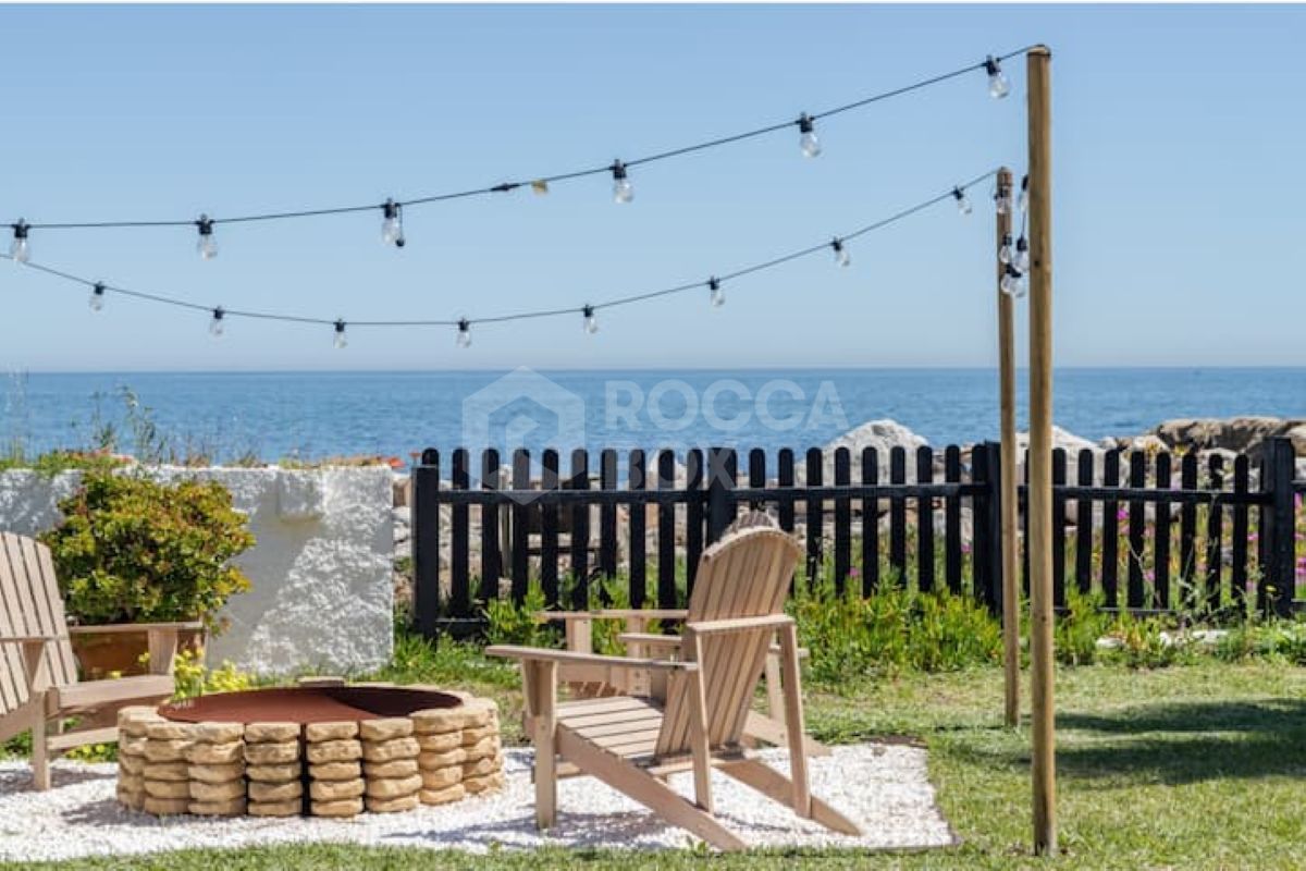 Beachfront Villa in Estepona