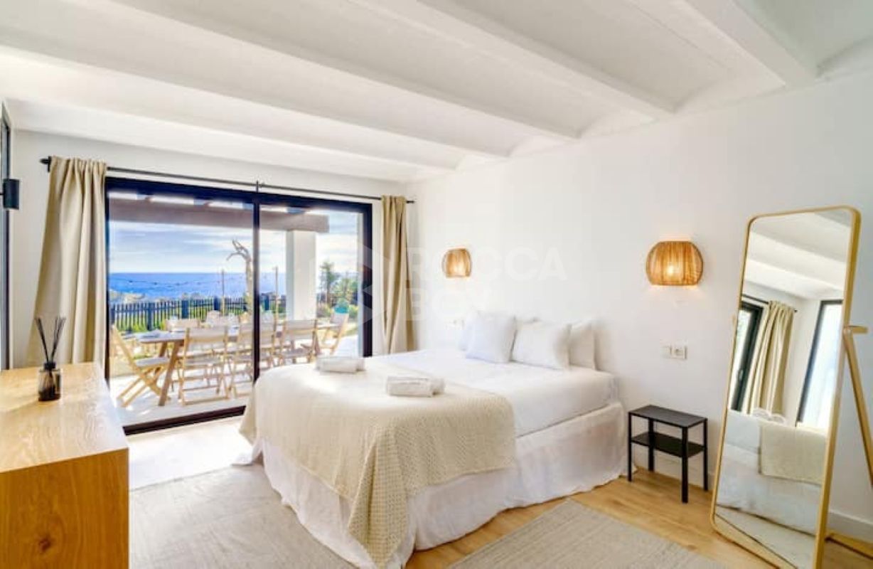 Beachfront Villa in Estepona