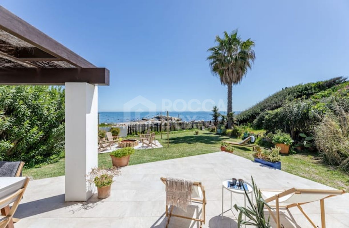 Beachfront Villa in Estepona