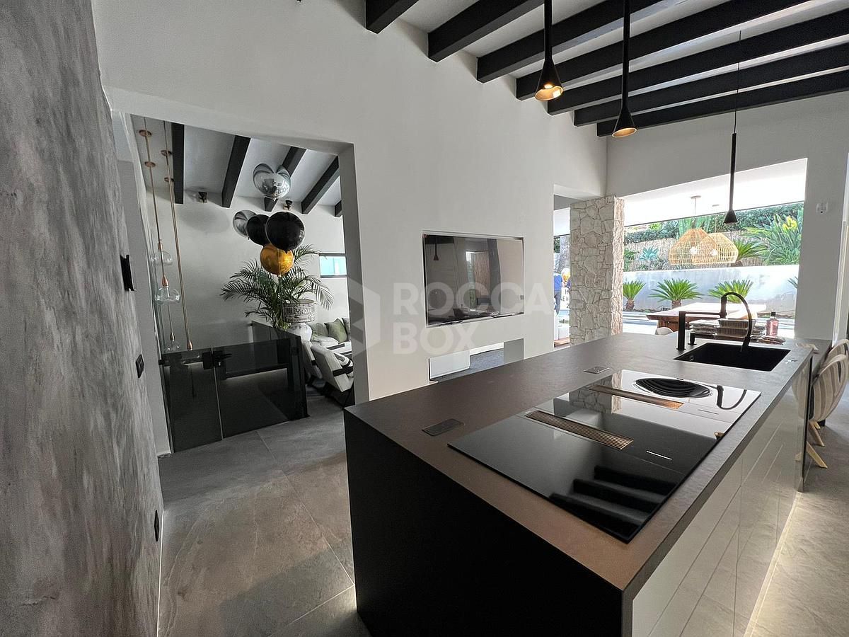 Exquisite Ultra-Modern Villa Just Steps from Puerto Banús