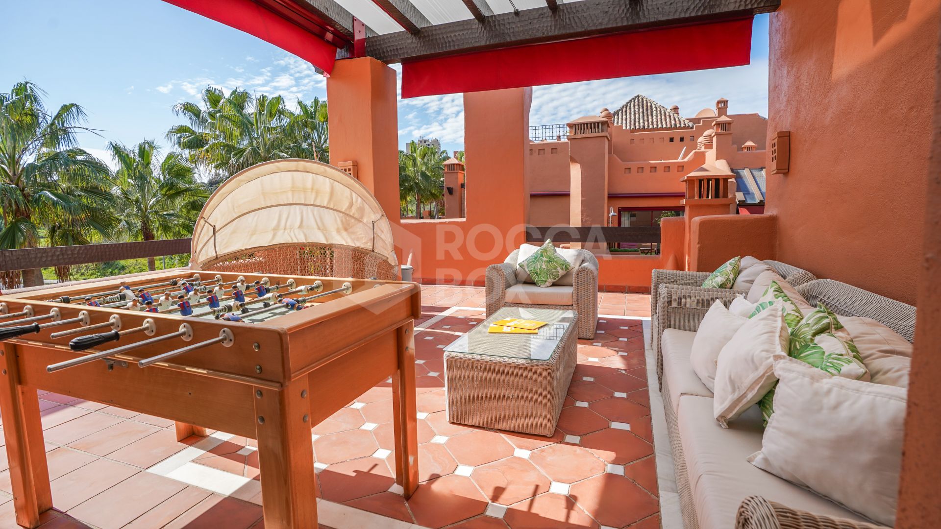 Elegant Duplex Penthouse in Marbella - Puerto Banus