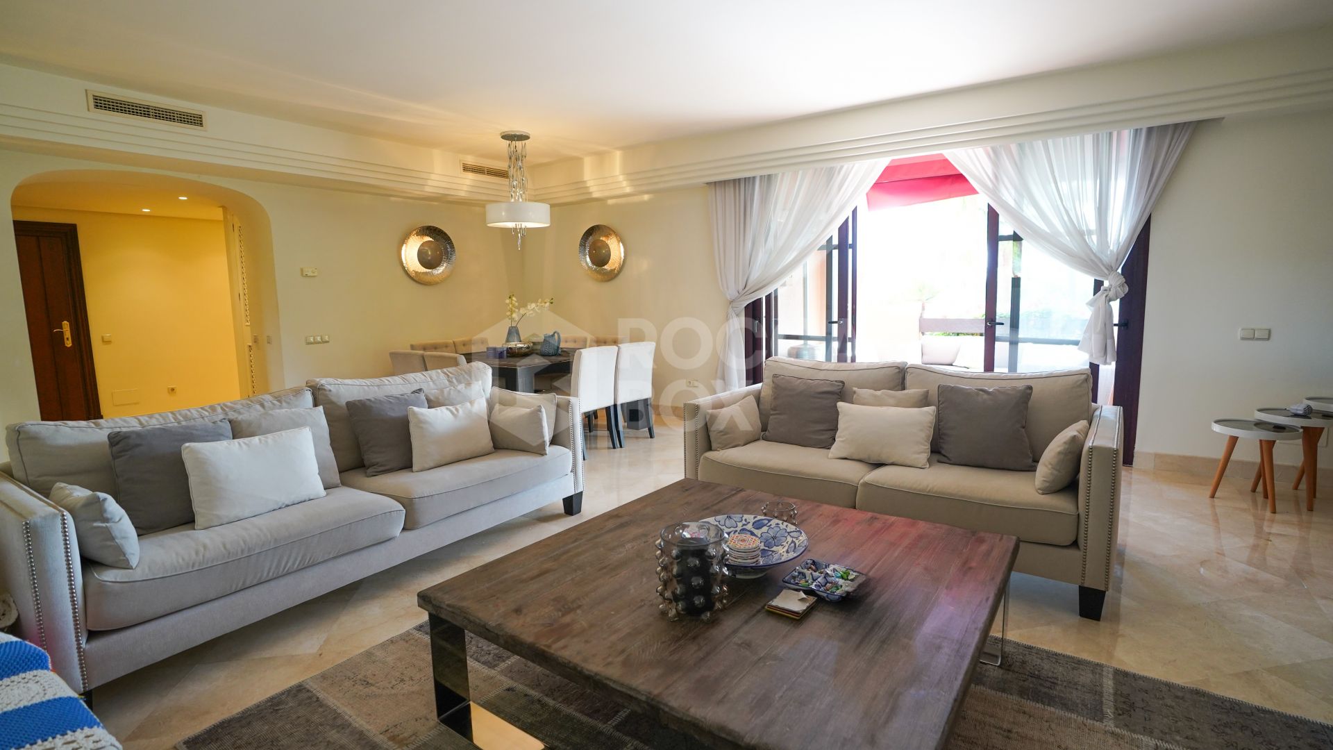 Elegant Duplex Penthouse in Marbella - Puerto Banus