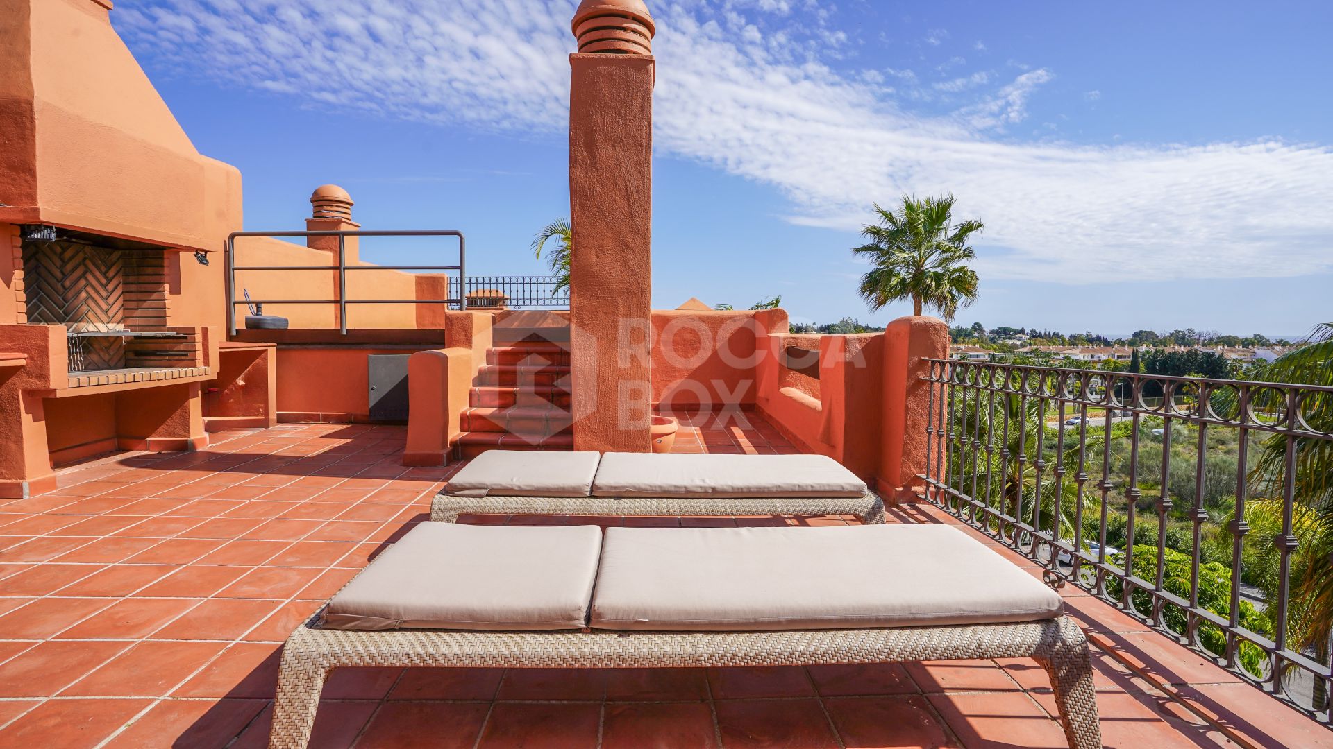 Elegant Duplex Penthouse in Marbella - Puerto Banus