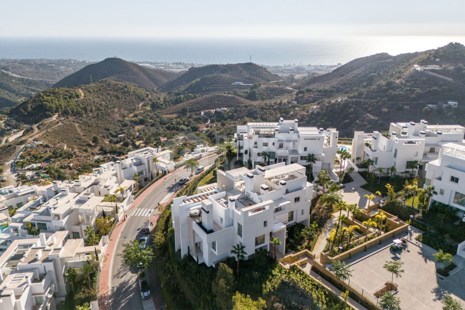 Luxurious Ground Floor Apartment with Sea Views