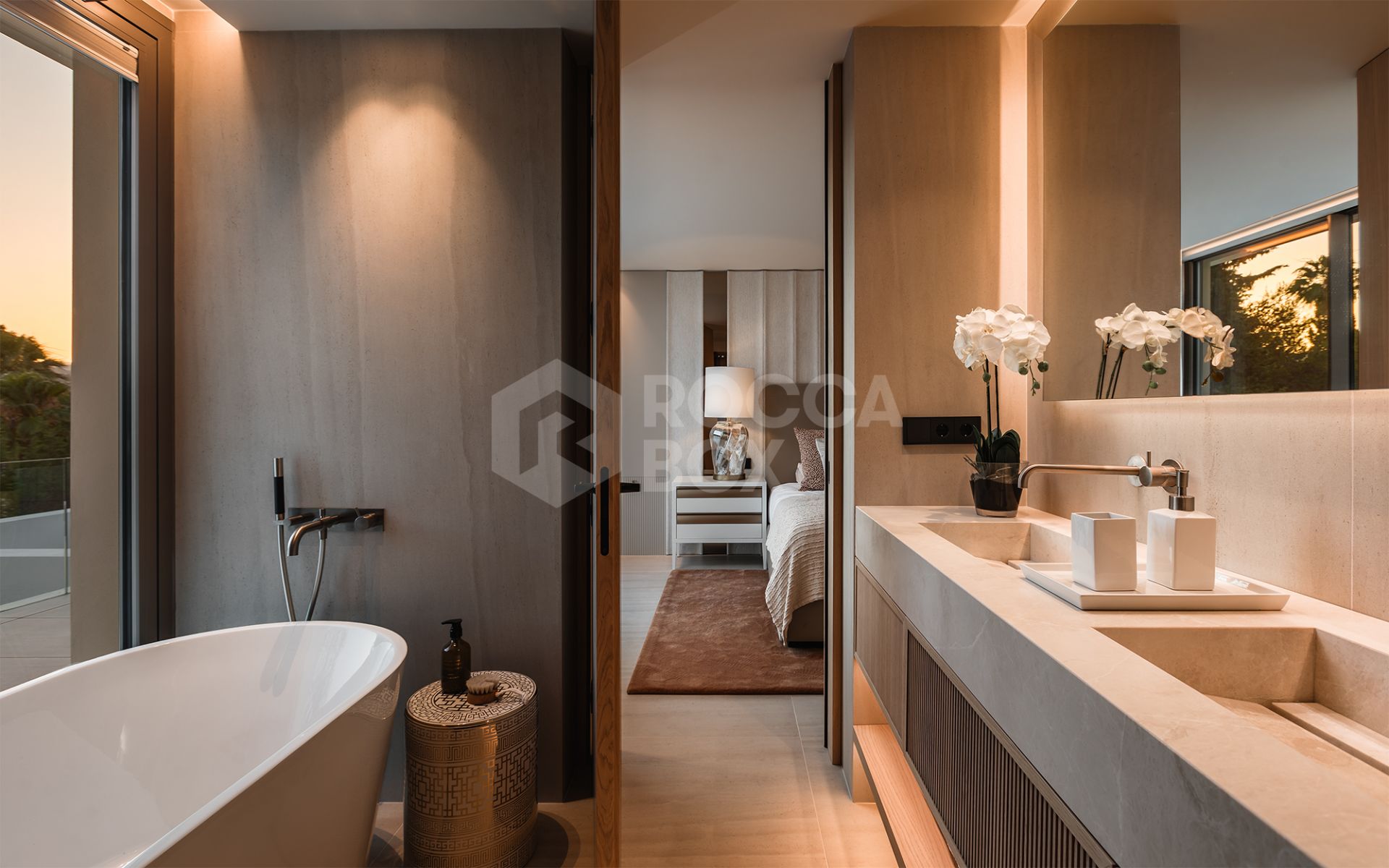 Exquisite Villa in Nueva Andalucia: Contemporary Luxury Redefined