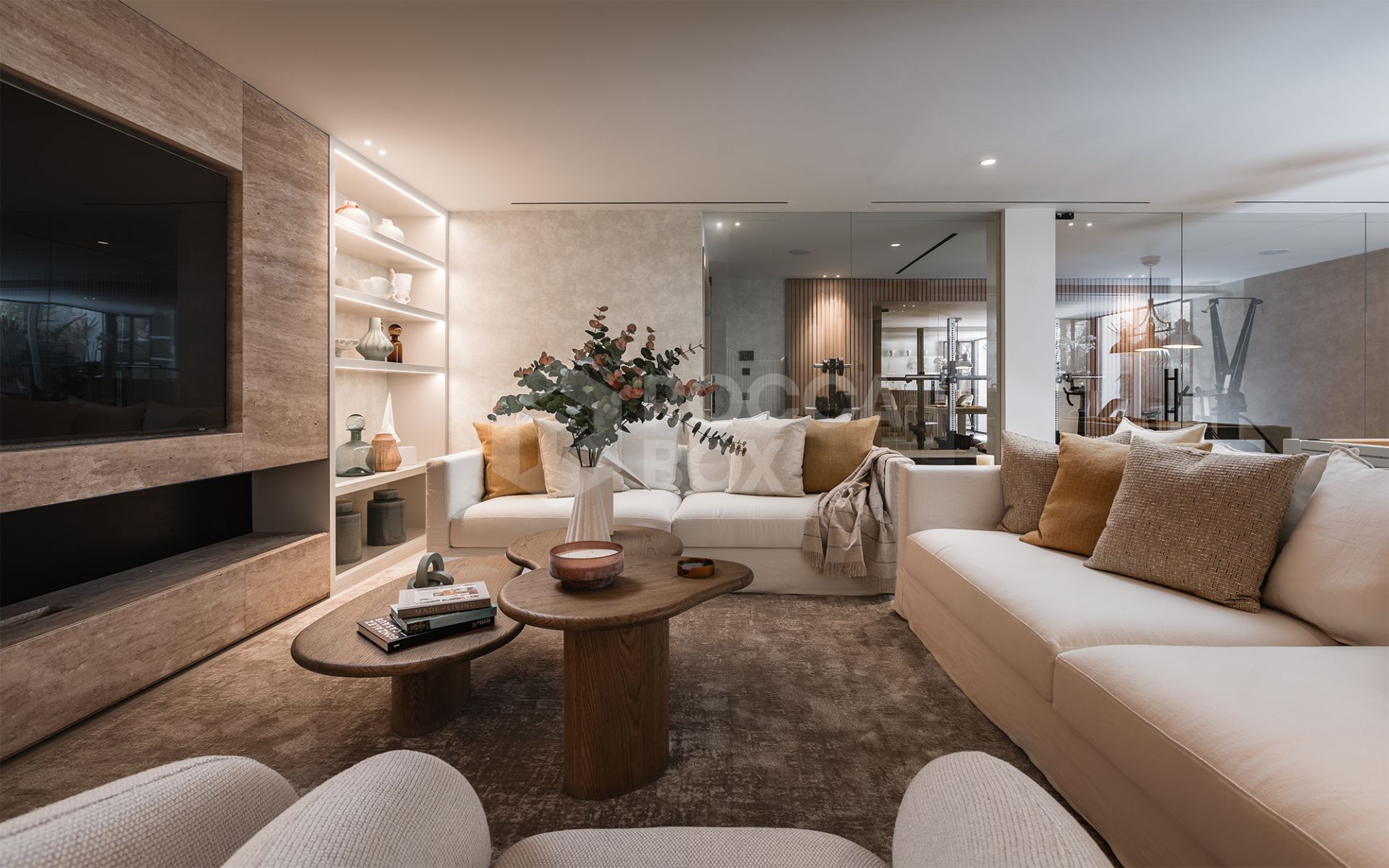 Exquisite Villa in Nueva Andalucia: Contemporary Luxury Redefined
