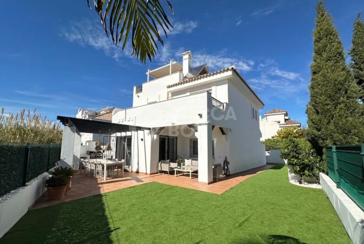 This newly built 3-Bedroom Town House in Los Naranjos de Marbella