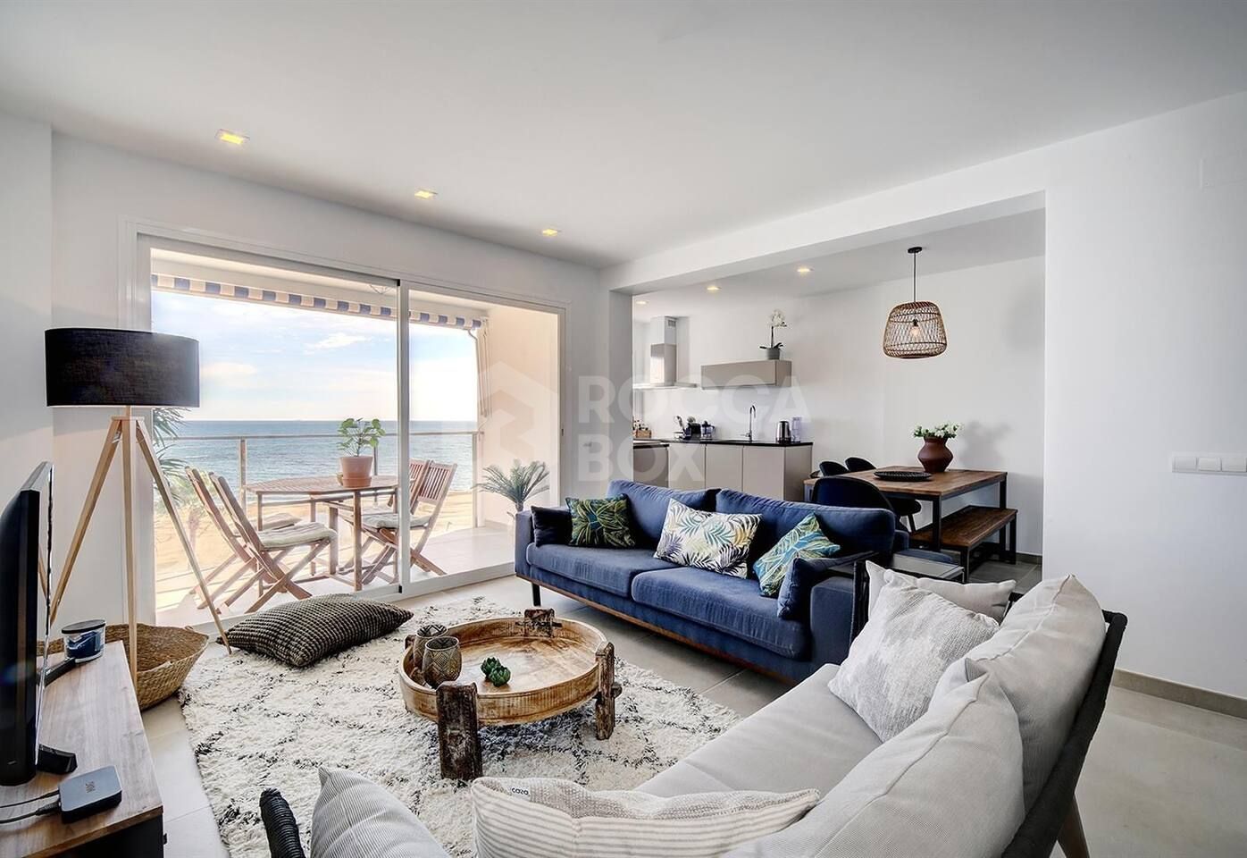 Modern Beachfront Apartment in Estepona