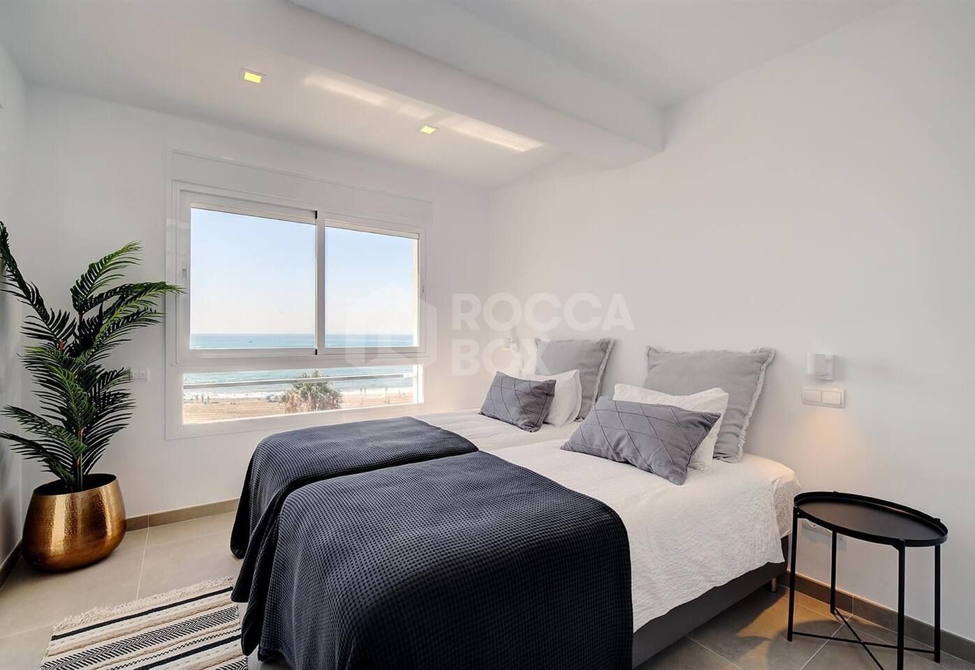 Modern Beachfront Apartment in Estepona