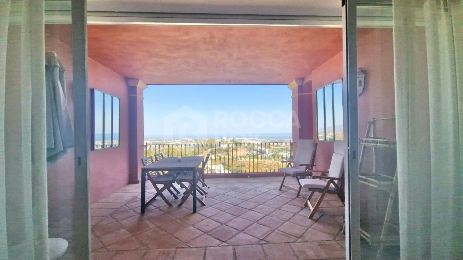 Elegant 2-Bedroom Apartment with Panoramic Views in Monte Halcones
