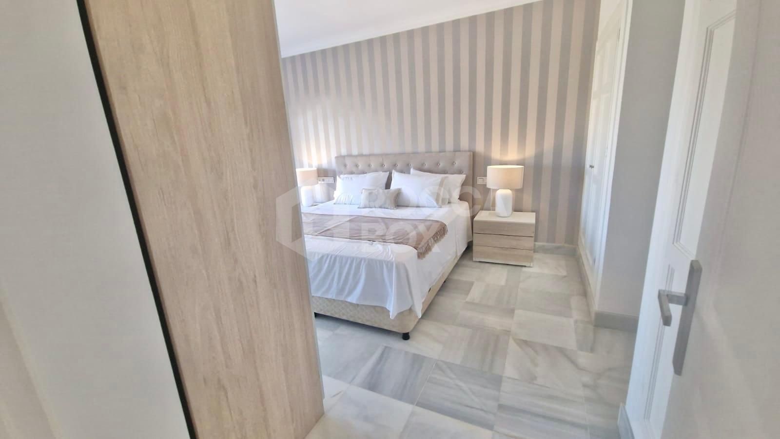 Elegant 2-Bedroom Apartment with Panoramic Views in Monte Halcones