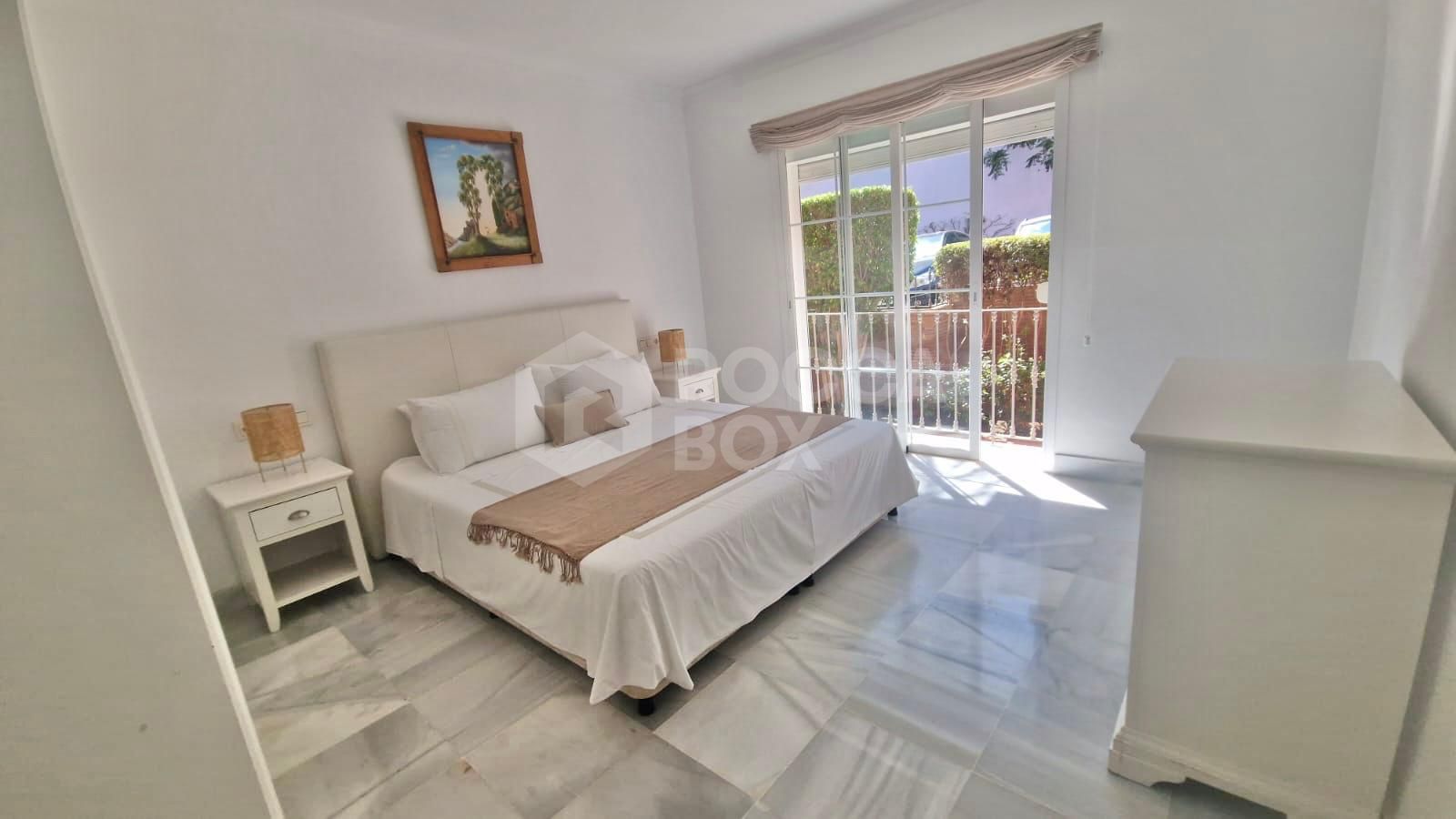 Elegant 2-Bedroom Apartment with Panoramic Views in Monte Halcones
