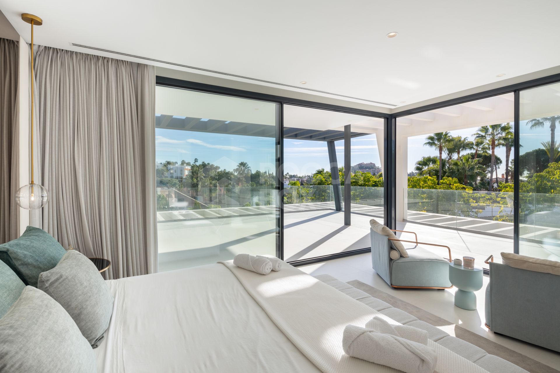 Luxurious Modern Oasis in Marbella