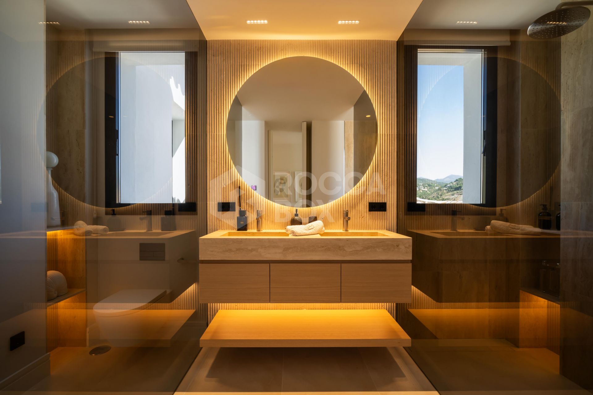 Indulge in Elegance: Luxurious New Villa by GC Studios