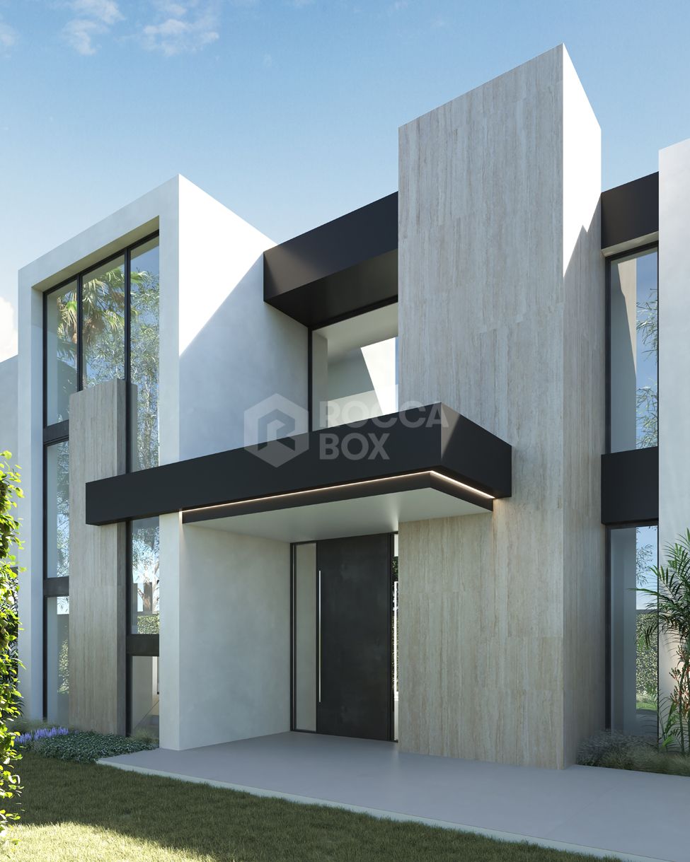 Luxury 4-Bedroom Villa with Panoramic Views in Marbella