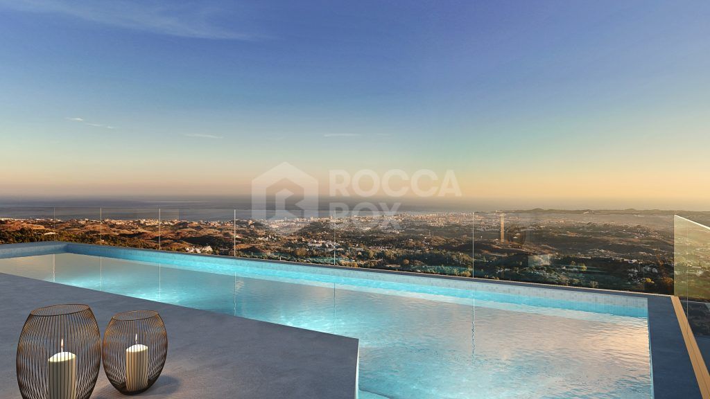 Exquisite Luxury Apartment with Seaviews