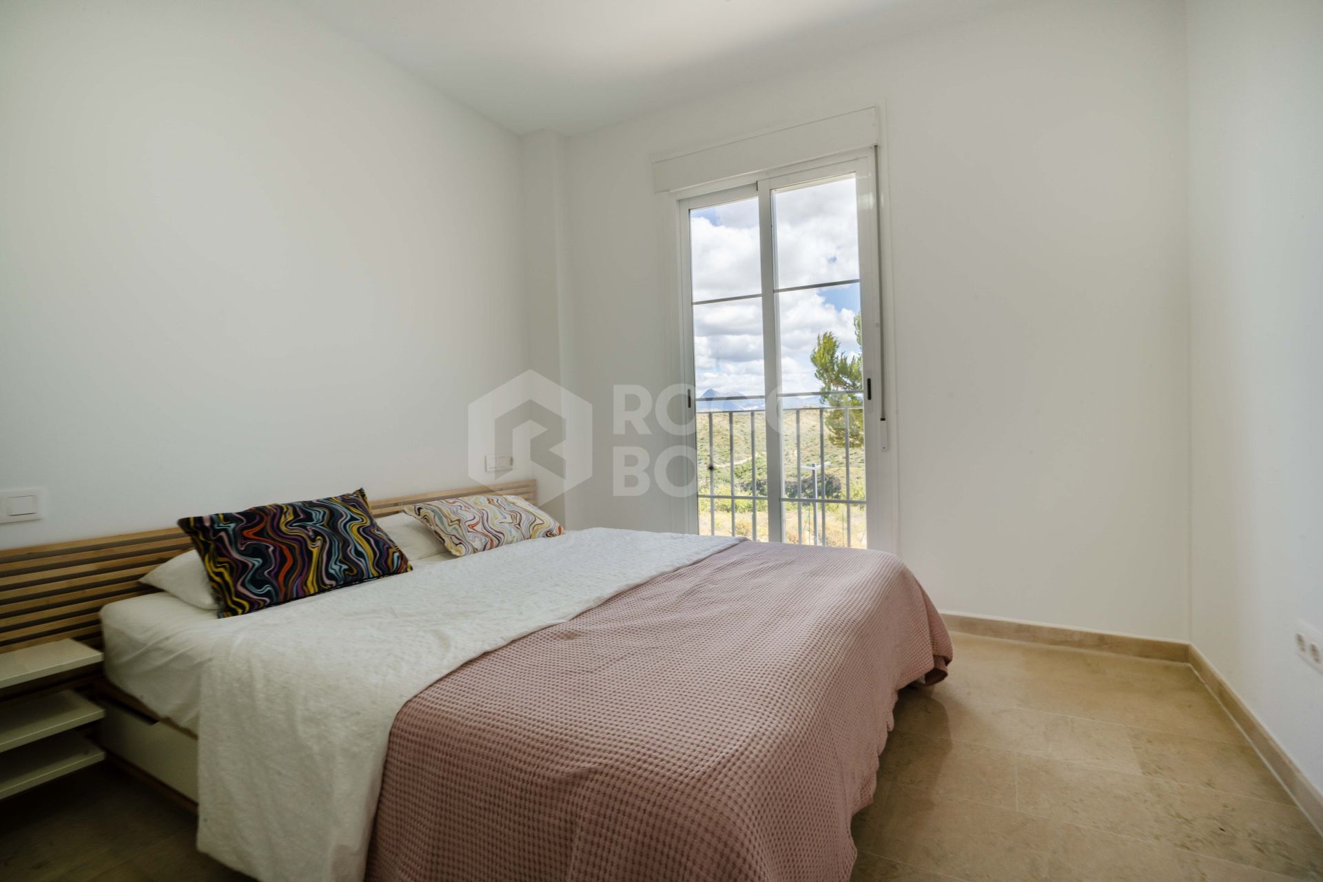 Cosy 3-Bedroom Apartment in Manilva